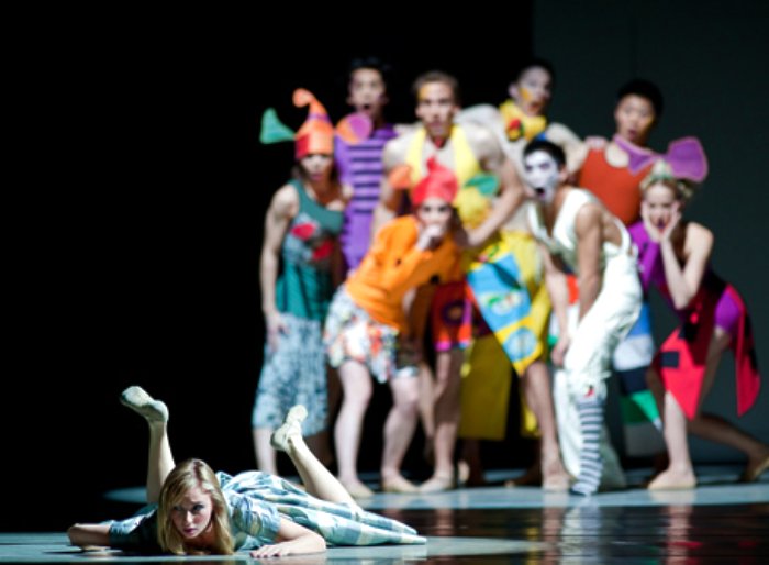 Royal Winnipeg Ballet - Wonderland (2011)