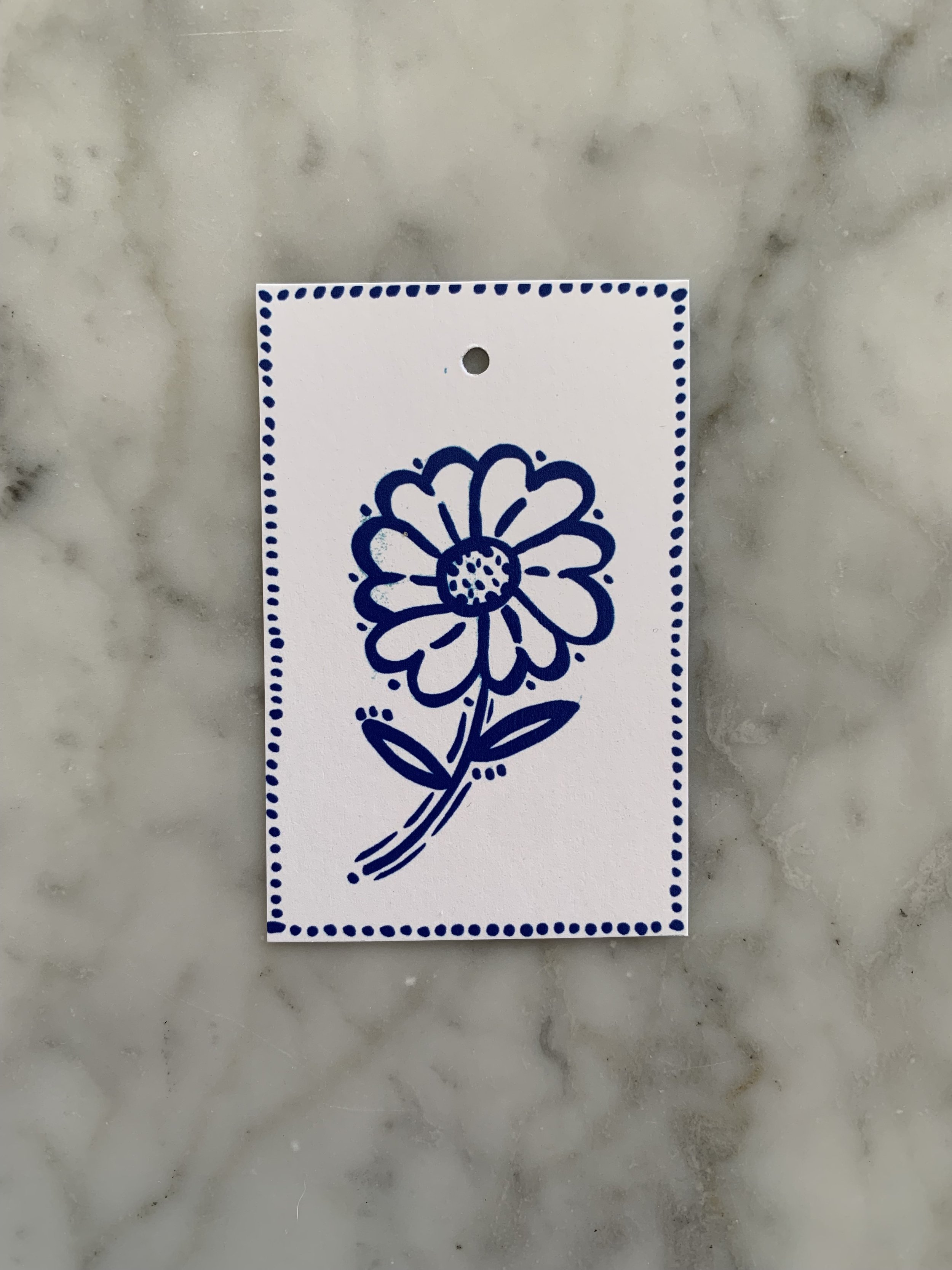 Blue and white flower gift tags