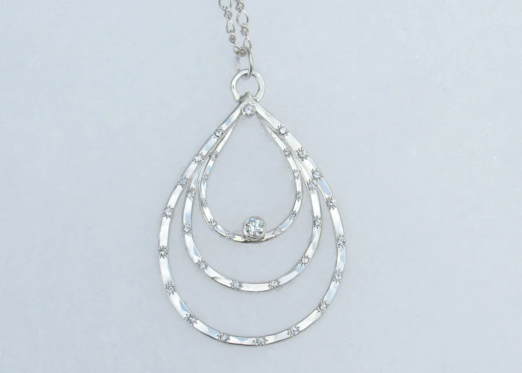 TR Necklace 1 web.jpg