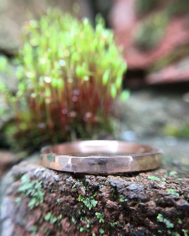 Hammered rose gold band, a lovely little custom from the beginning of quarantine. Currently working on its mate as we head into phase 3 of reopening. Time is marked differently these days, though I&rsquo;ve often correlated the seasons of the shop wi