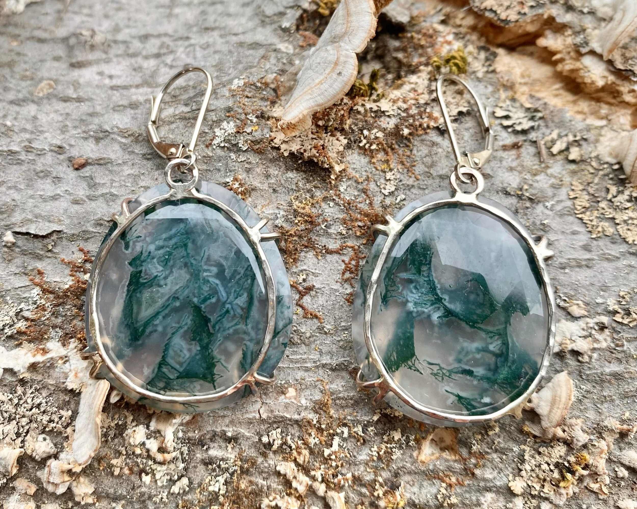 C0CB1AAB-F2F2-403B-8412-42B93B5D5A4C