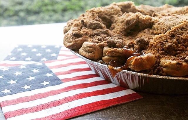 Time to celebrate the 4th of July!🇺🇸🍏🥧🇺🇸🍏🥧 Congratulations to Steve Jazz Jeskewitz on FB and @kellymarieb2 on Instagram!

Winners please call the bakery by Tuesday, 6/30 at 10AM to set up arrange pick up details for Friday, 7/3 or Saturday, 7