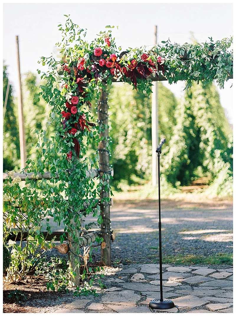 Wedding Florist Oregon Arch