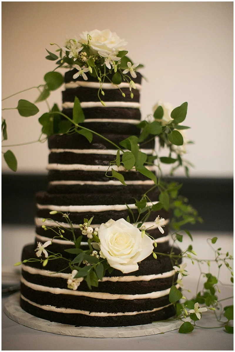 Oregon Wedding Florist Cake flowers