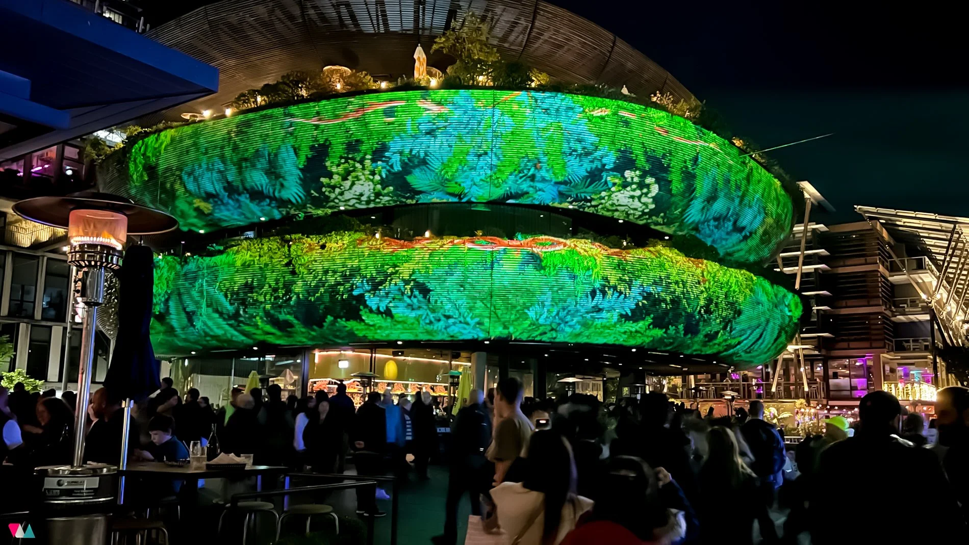 BarangarooProjection_01.jpg