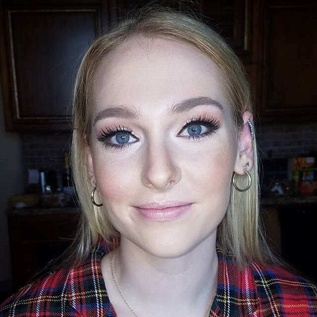 Bridesmaid make up, before lipstick💄 
#austinbride #austinwedding #makeup #makeupartist #austinmakeup #wedding #austinairbrushmakeup #makeupatx #makeupartistworldwide #austinmakeupartist #austinmakeupservices #austinmakeupandhair  #bridesofaustin #a