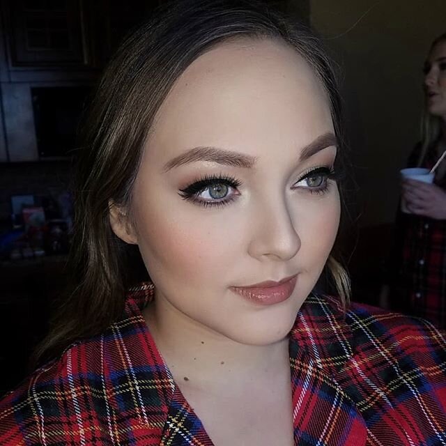 Angel face 😊🙌 #austinbride #austinwedding #makeup #makeupartist #austinmakeup #wedding #austinairbrushmakeup #makeupatx #makeupartistworldwide #austinmakeupartist #austinmakeupservices #austinmakeupandhair  #bridesofaustin #austinphotograper #weddi
