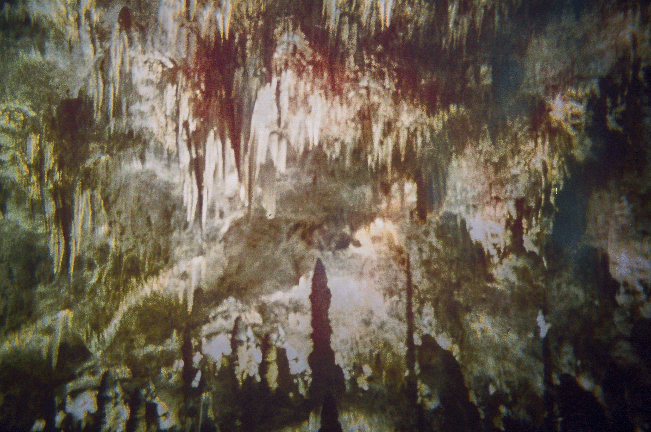 Carlsbad_Caverns_2_(Neg_15).gif