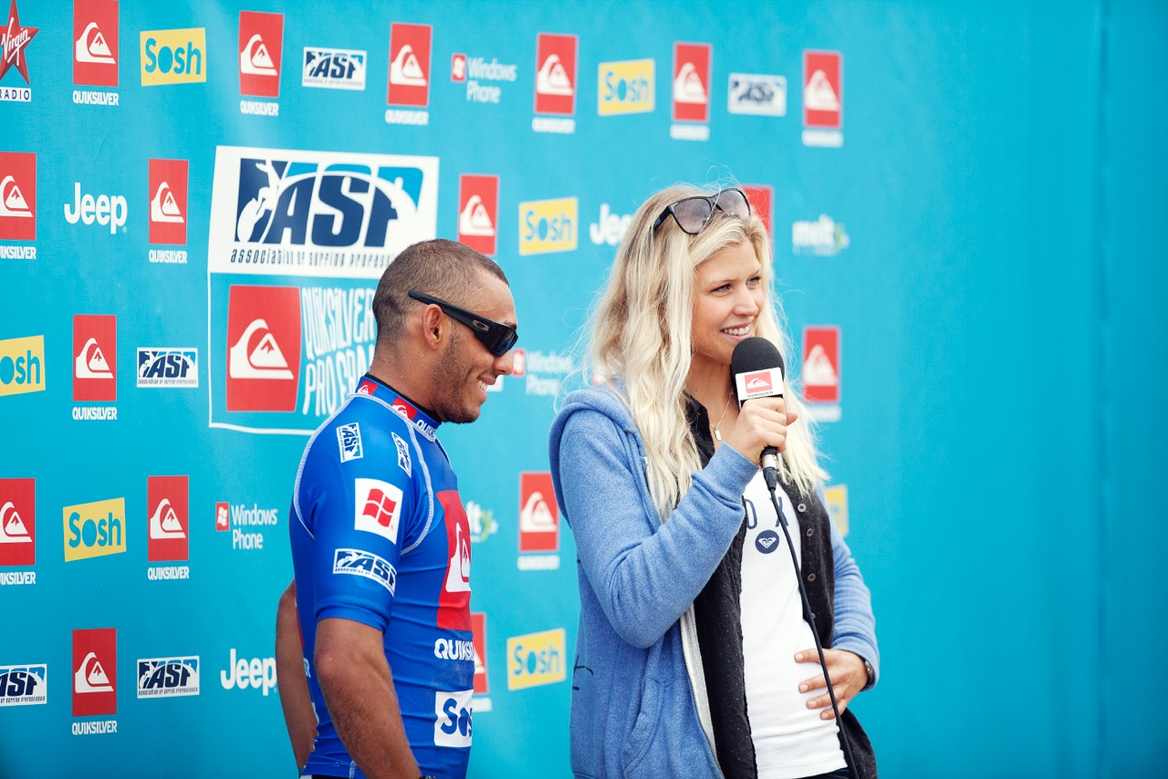 WOMEN WHO SURF - ROSY HODGE ON THE MIC