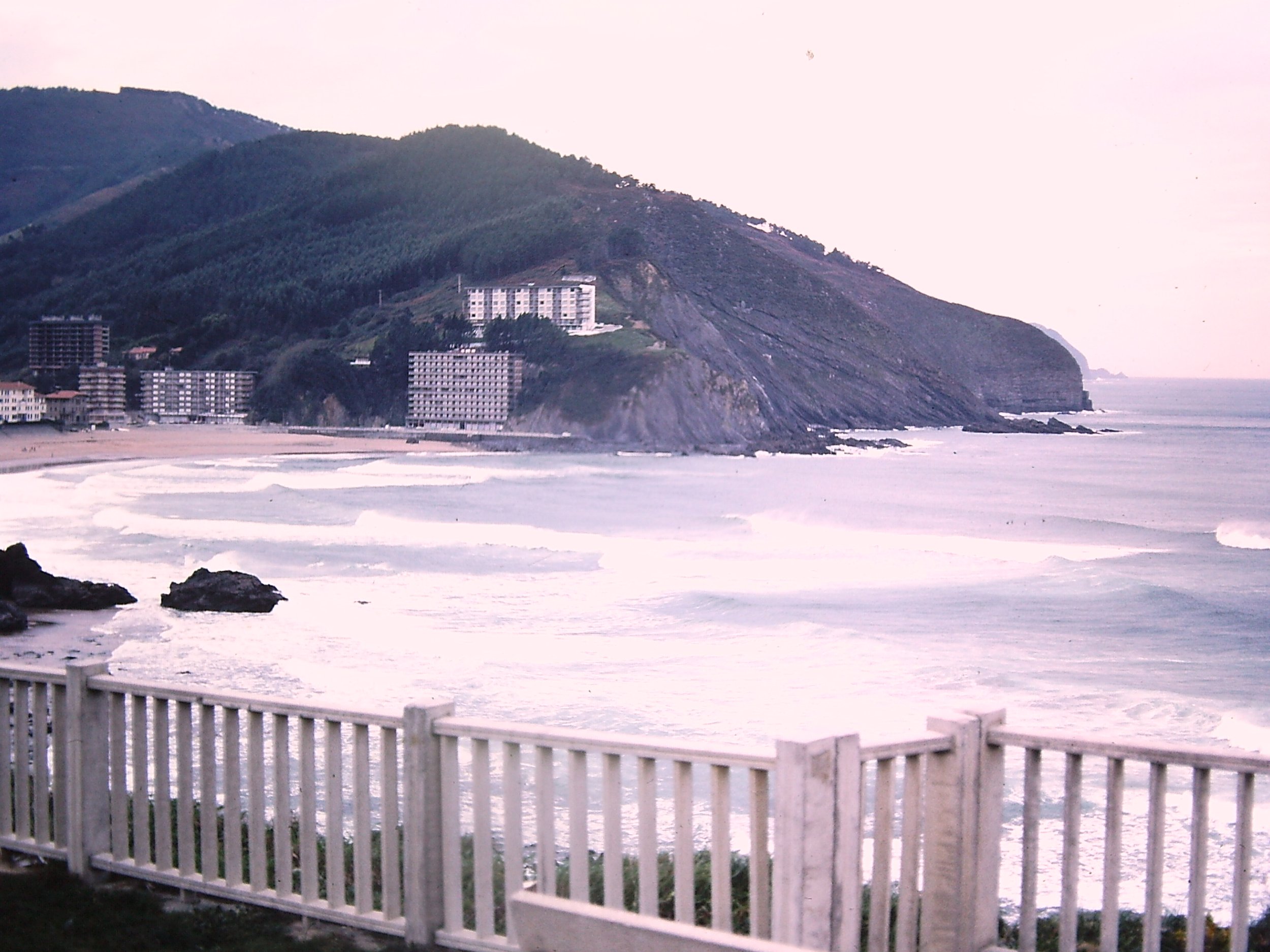 A BASQUE COAST NOOK OR CRANNY