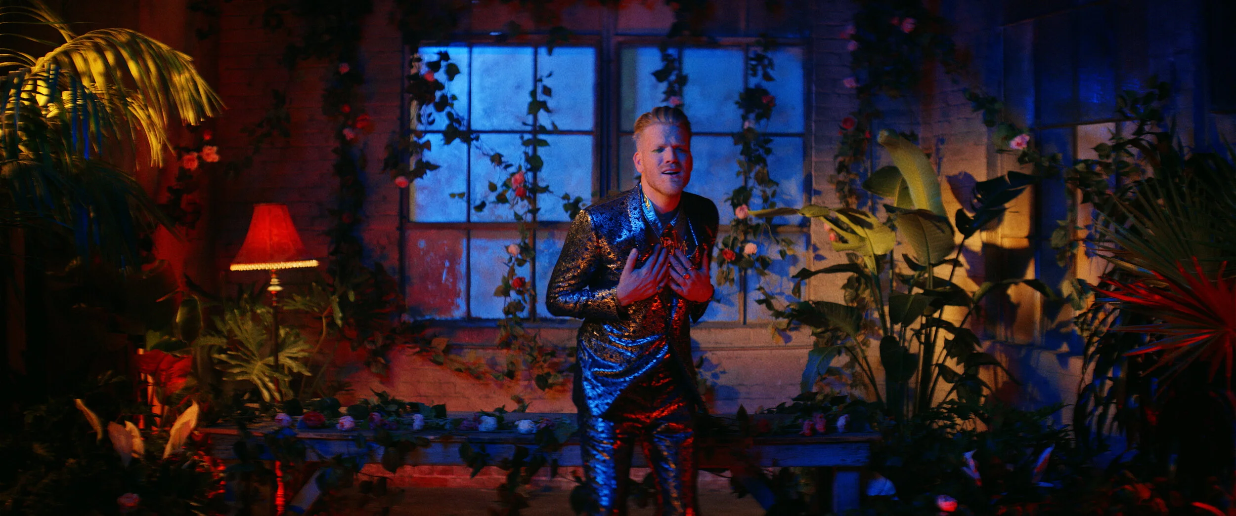 Pentatonix-HappyNow-Alon (04715).jpg