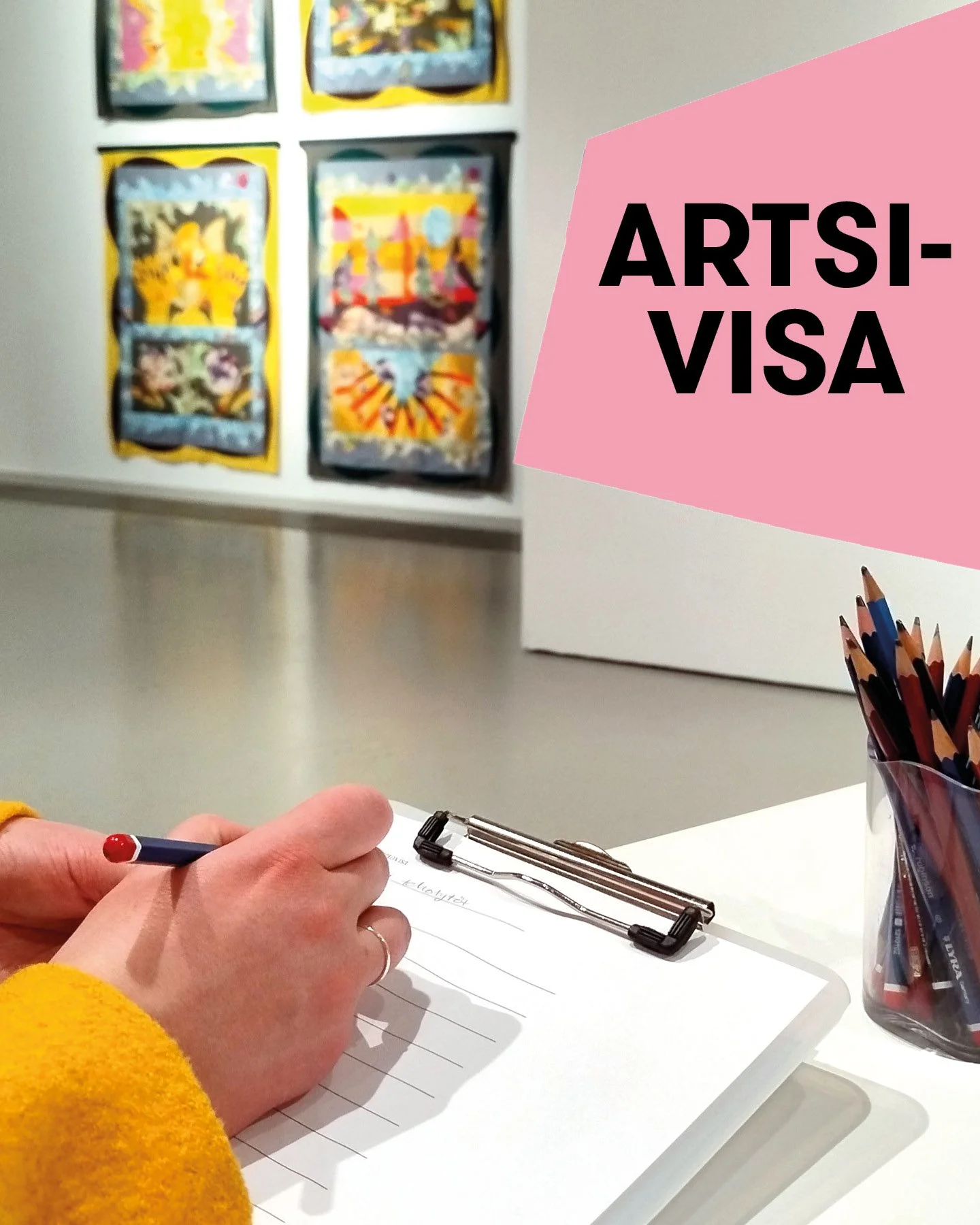 Ker&auml;&auml; joukkue ja osallistu Artsin tietovisaan!
Rennossa Artsi-visassa kysell&auml;&auml;n yleistiedosta, viihteest&auml; ja taiteesta n&auml;yttelyn teemoista inspiroituneena.
Ker&auml;&auml; 3&ndash;4 henkil&ouml;n joukkue ja tule mukaan -