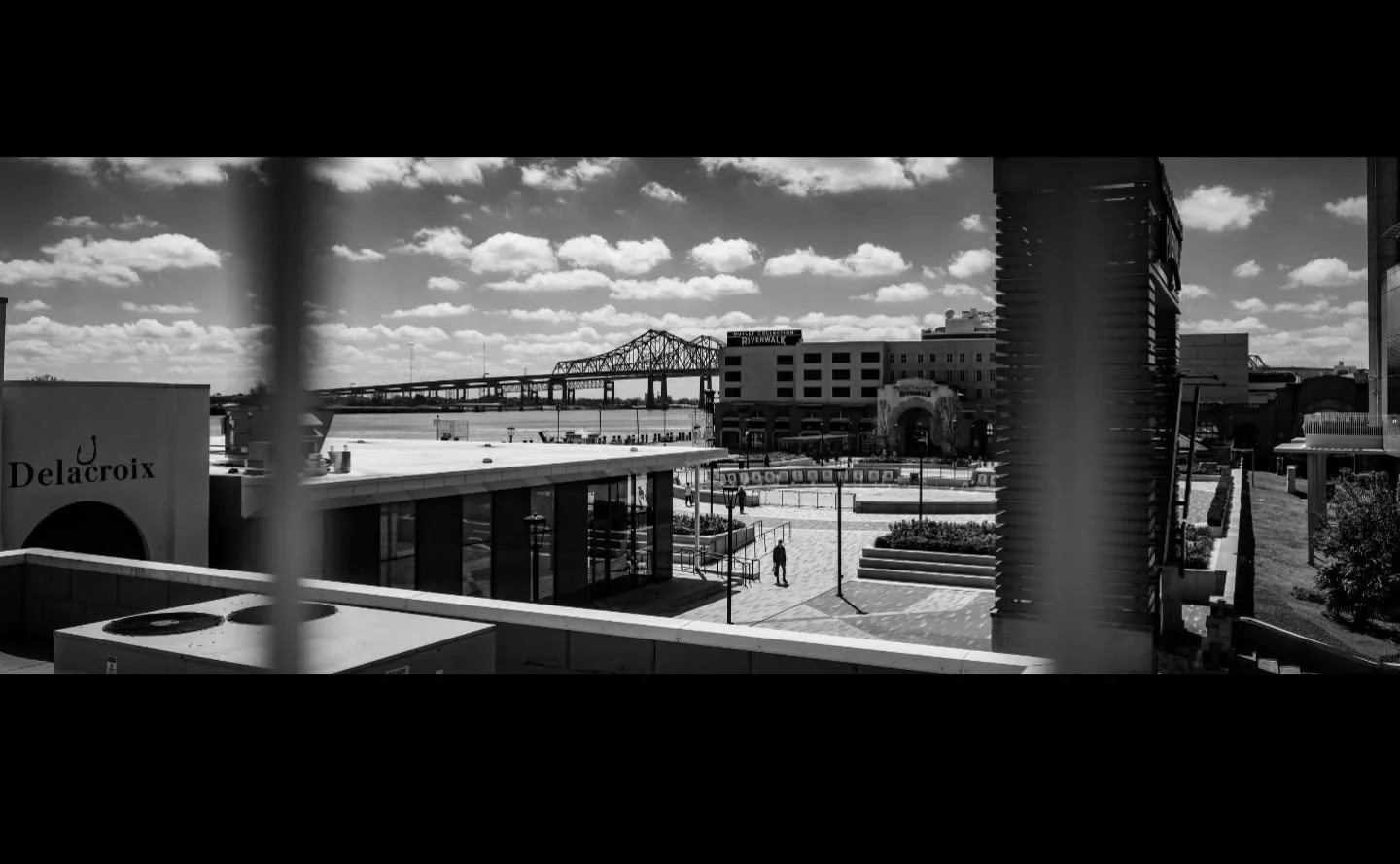 3-24-26
New Orleans
GFX100RF
@pro_camera_hawaii
@fujifilmx_us
@hawaiistreetshooters

#photography #neworleans #fujifilm #blackandwhitephotography #streetphotography