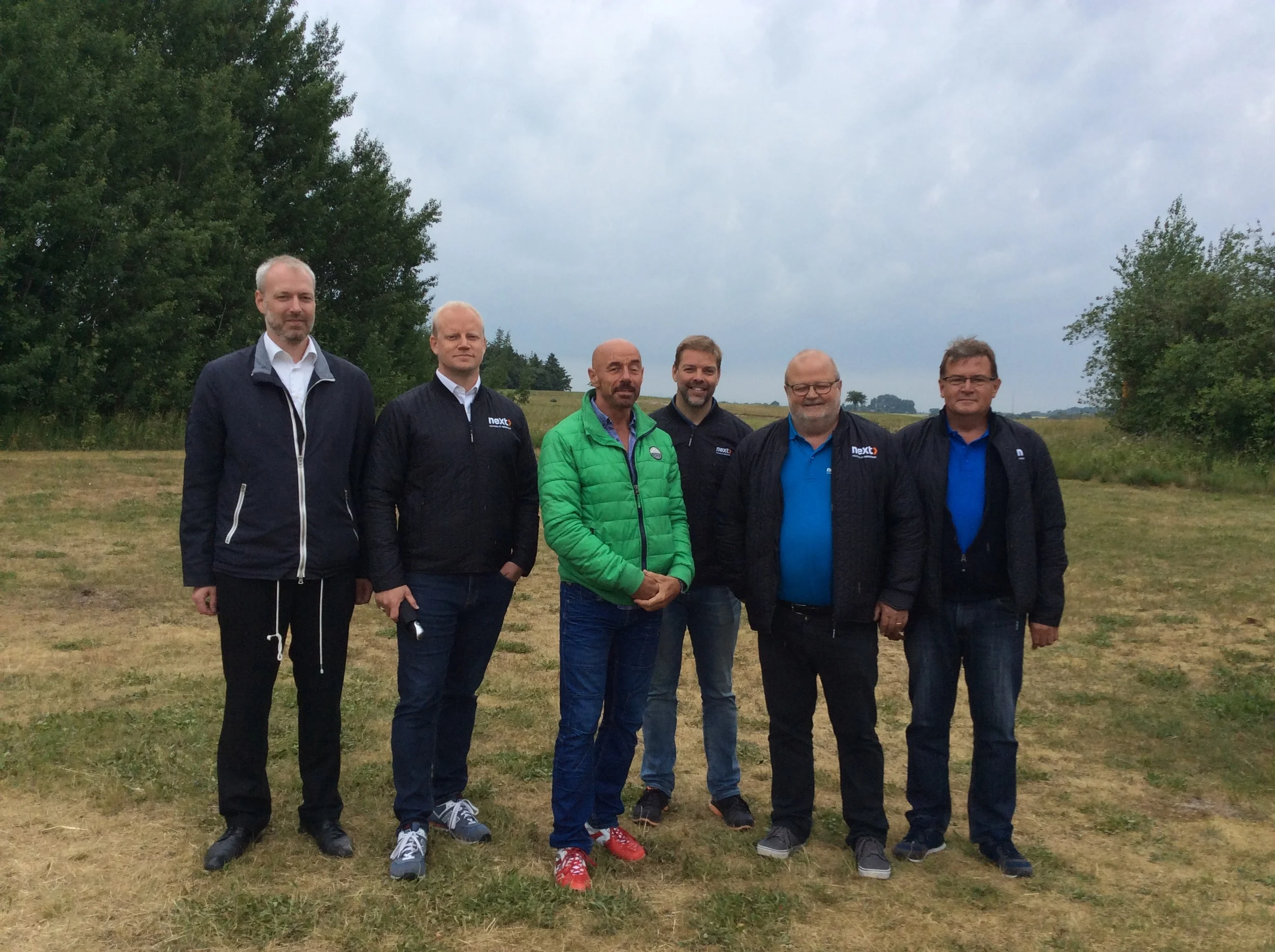 6 stolte projektfolk efter elevernes præsentation Fra venstre Thomas Rindel (EMUC), Karsten Uldal (uddannelsesleder NEXT), Torben Jørgensen (Projektleder TEC), Søren Haugaard (Uddannelsesleder NEXT), Henrik Vagn Jørgensen (Uddannelsesleder NEXT) og Lars Ole (Projektleder NEXT). 