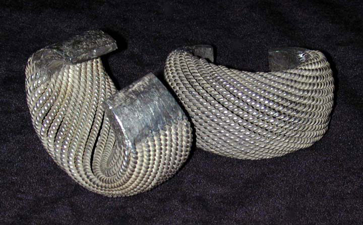 Wa/Lawa pair of silver bracelets, northern Siam, late 19th century.