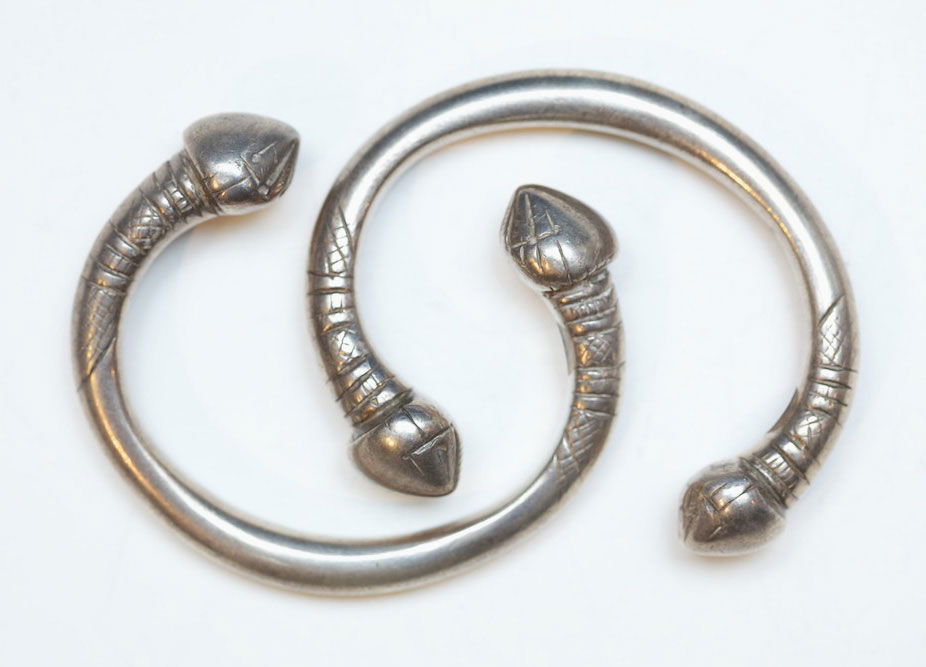 Pair of silver bracelets, Burma, late 19th century.