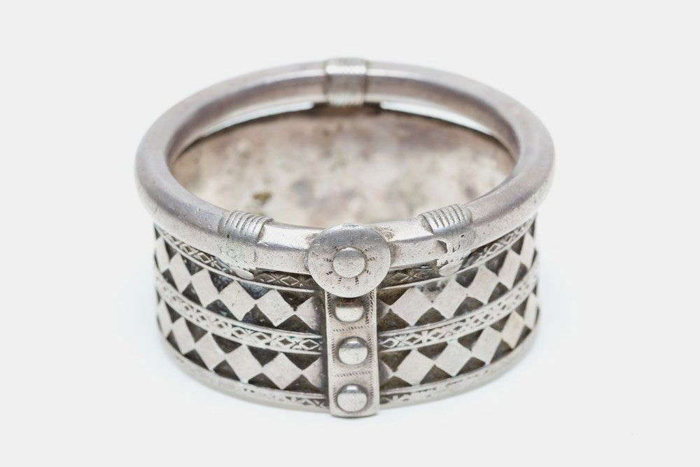 Silver bracelet, India, late 19th century.