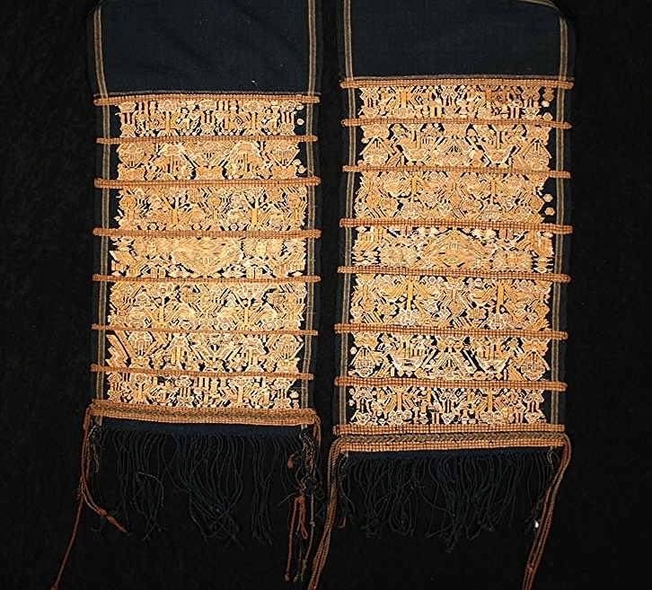 Meifu Li woman's silk and cotton head cloth, Hainan, China, turn-of-the-century.