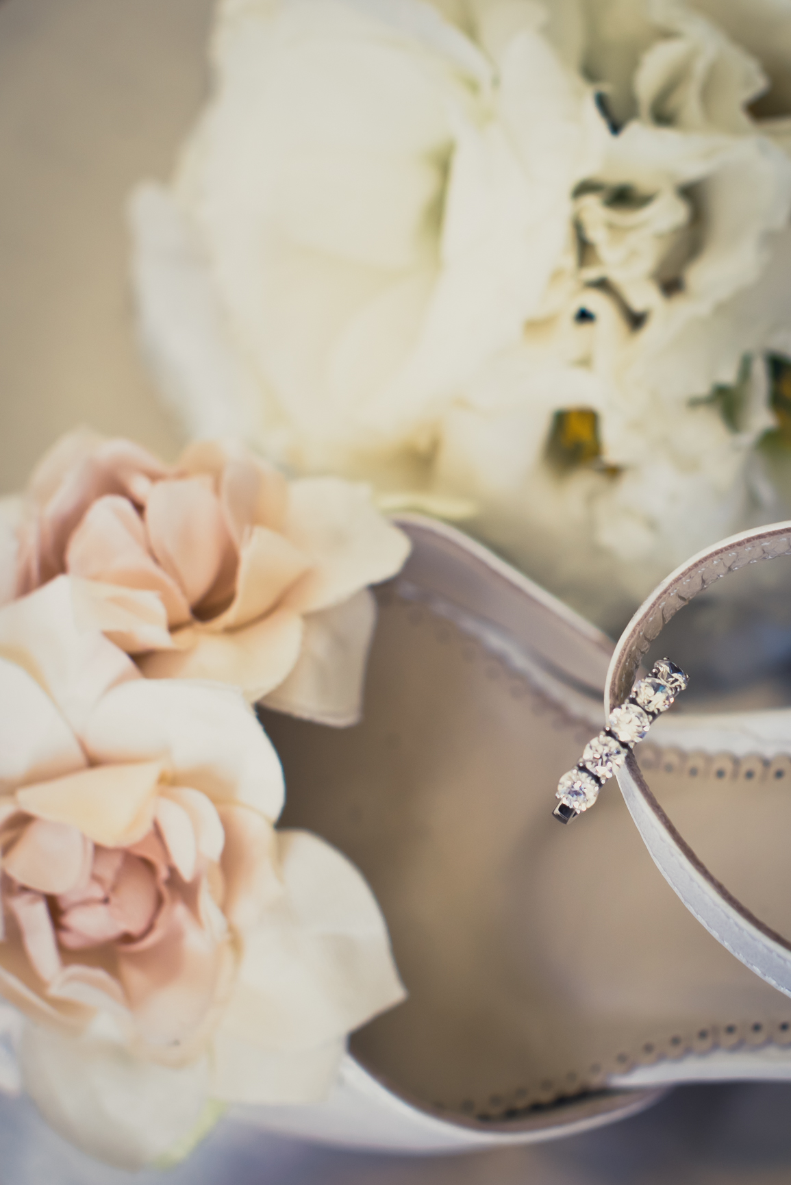 Bridal preparation photo session