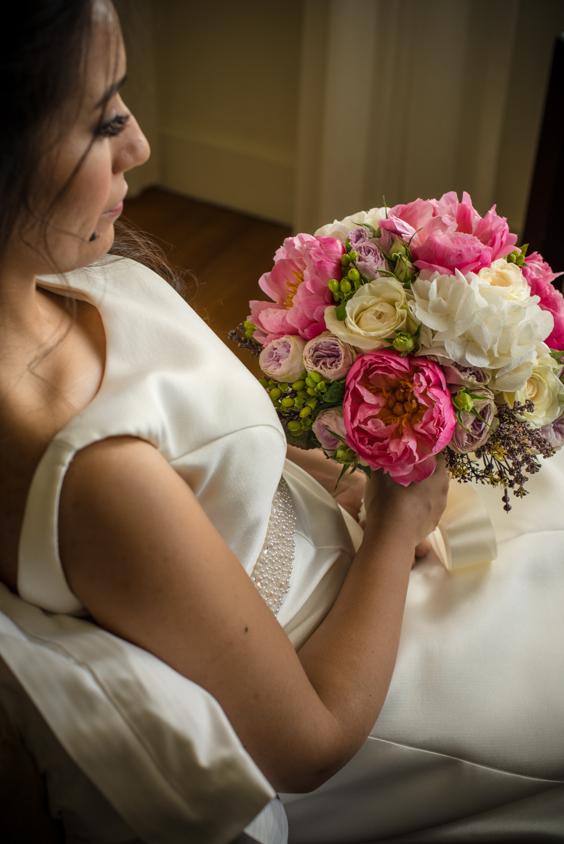 Bridal preparation photo session
