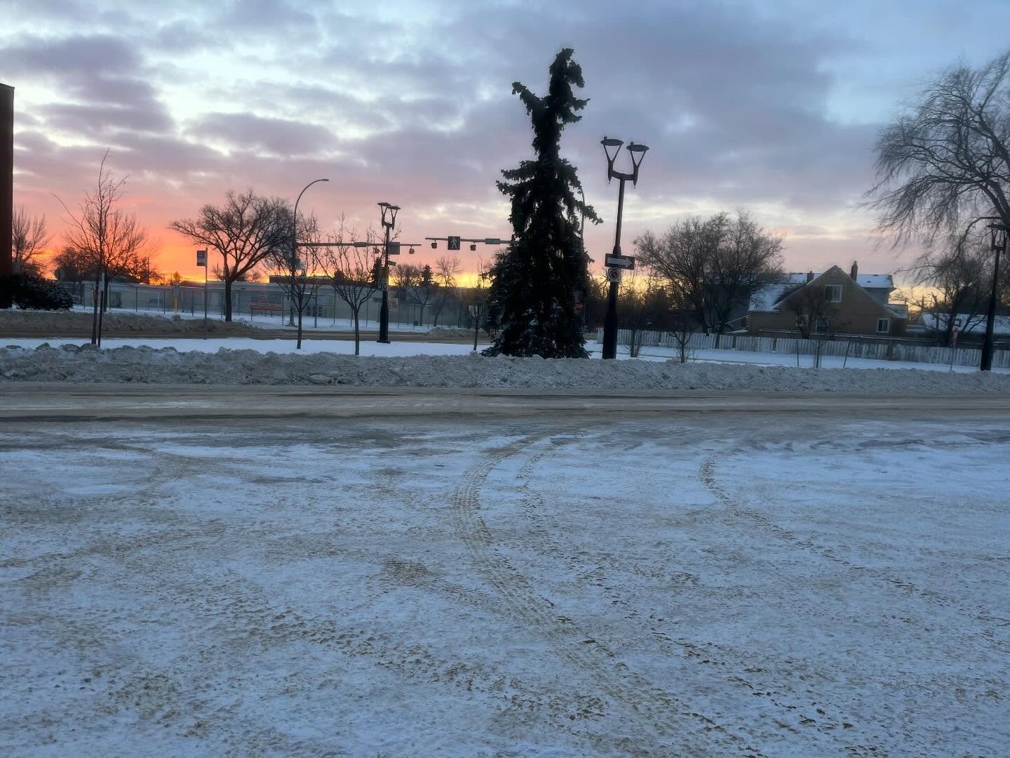 HUGE shout out 📣 to the city of Edmonton for instantly removing the windrow in front of our lot and doing an amazing cleanup job of the street in front of the gym!!!
This is something we&rsquo;ve struggled with for the last couple years, so it&rsquo