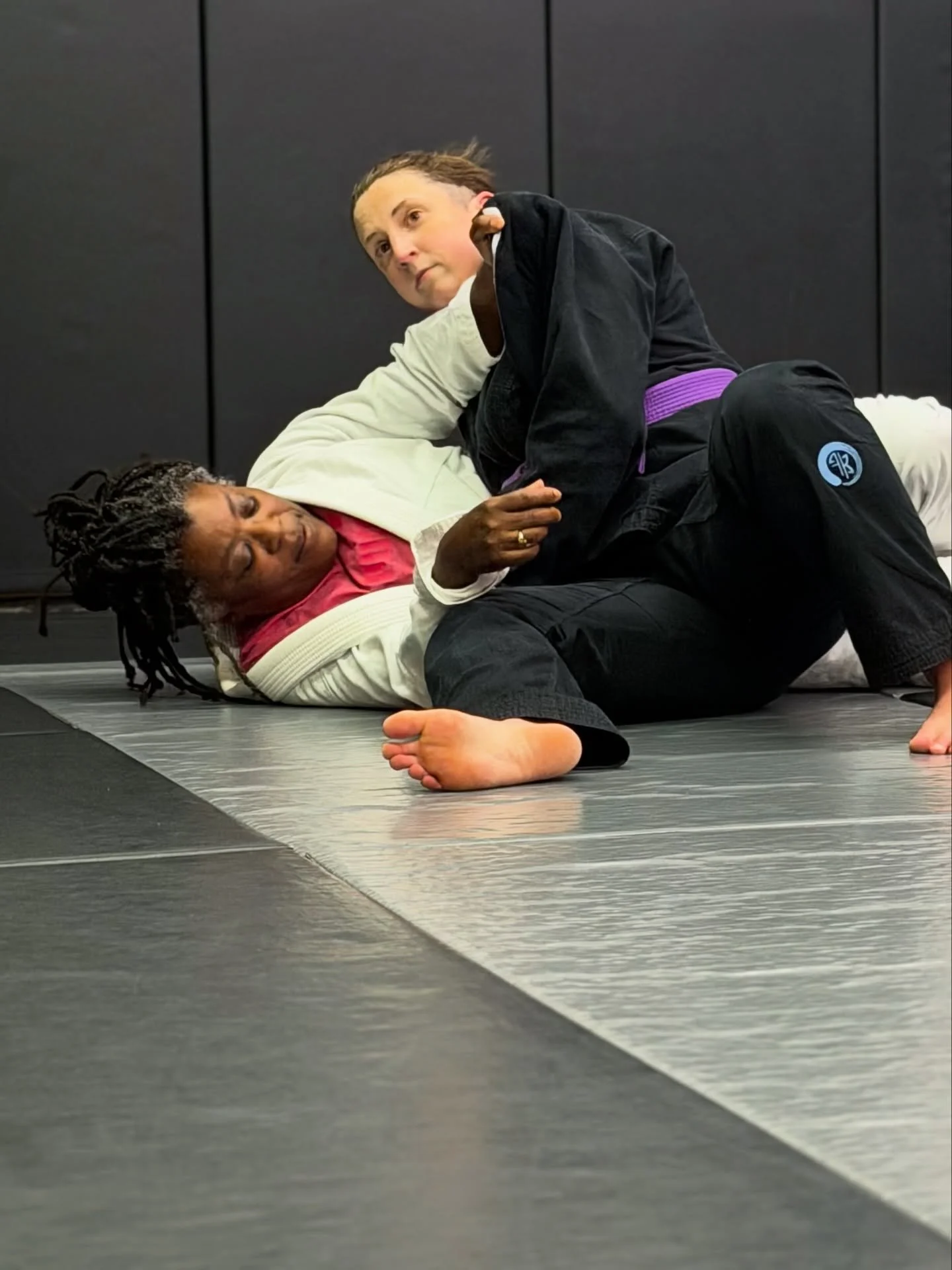 Different generations, on goal. Have fun. #sbg #otov #bjjlife #masters #pma