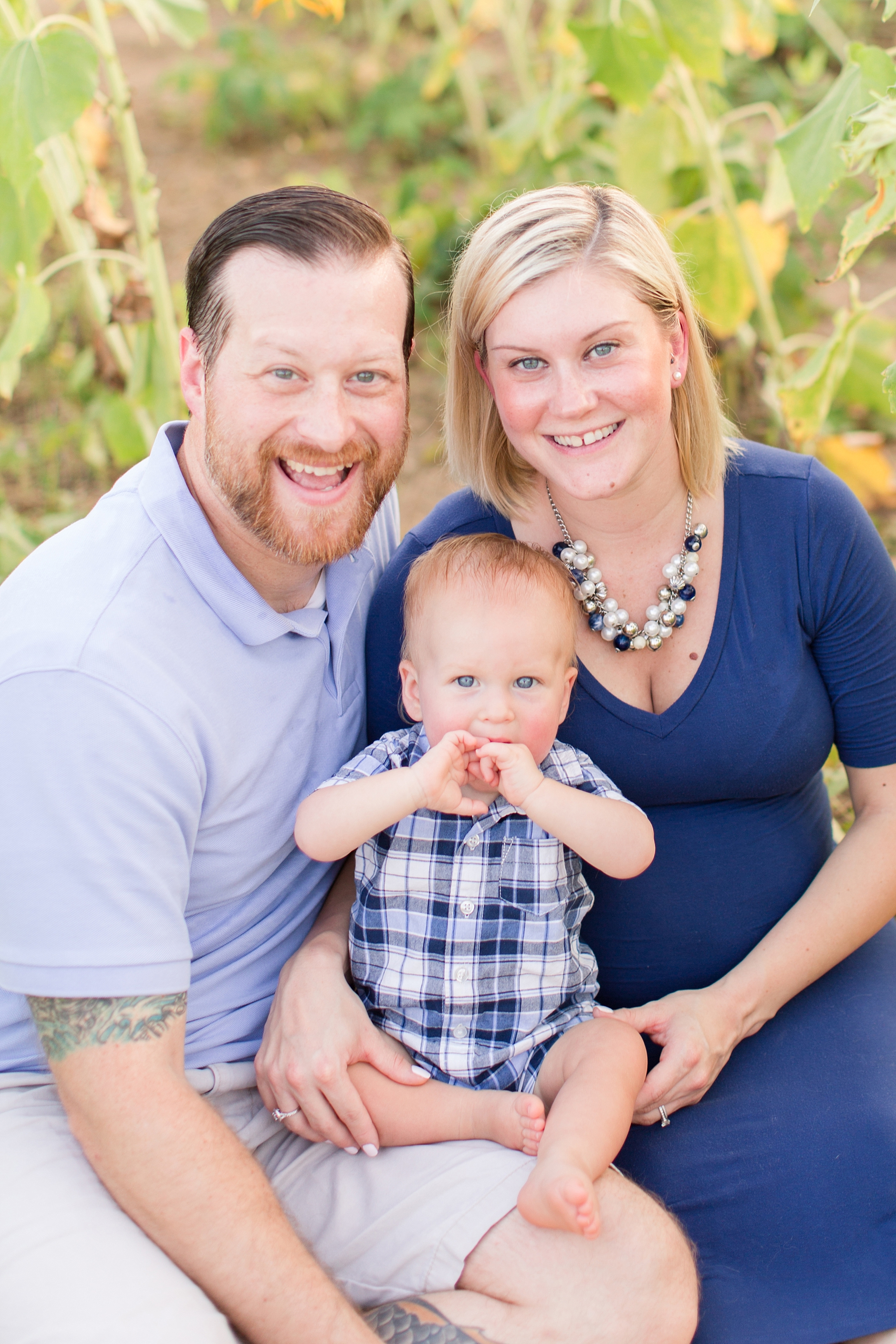 Andrews Family 2016-197_anna grace photography baltimore maryland maternity family photographer sunflower field photo.jpg