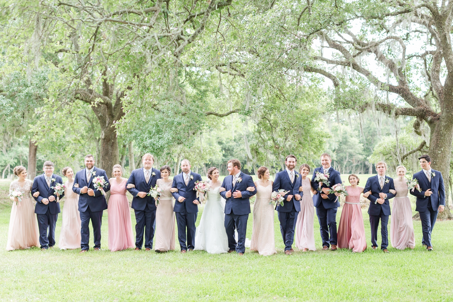 Bertrand WEDDING HIGHLIGHTS-245_maryland-virginia-louisiana-wedding-photographer-grand-marais-wedding-anna-grace-photography-photo.jpg