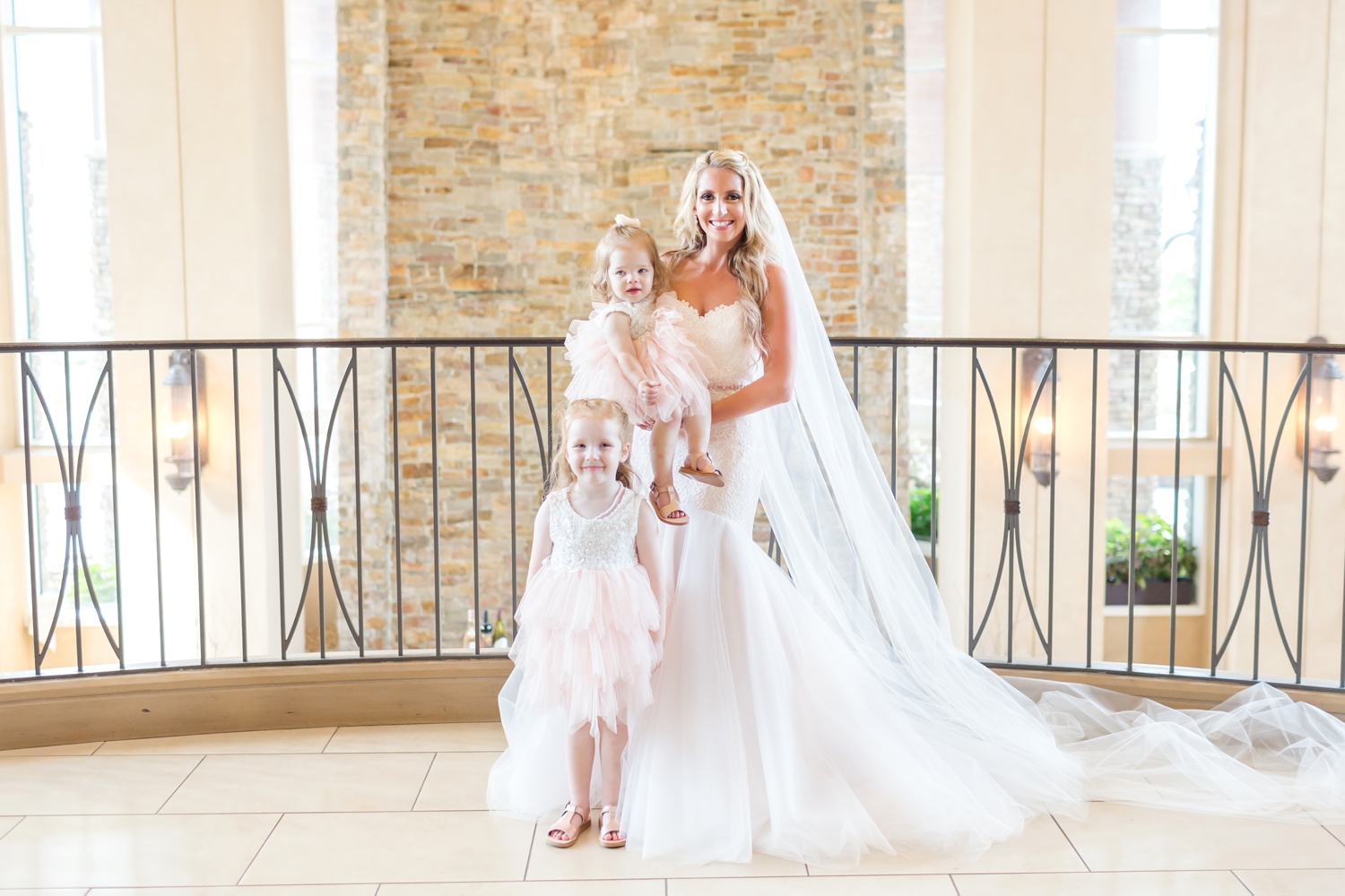  Adorable flower girls! 