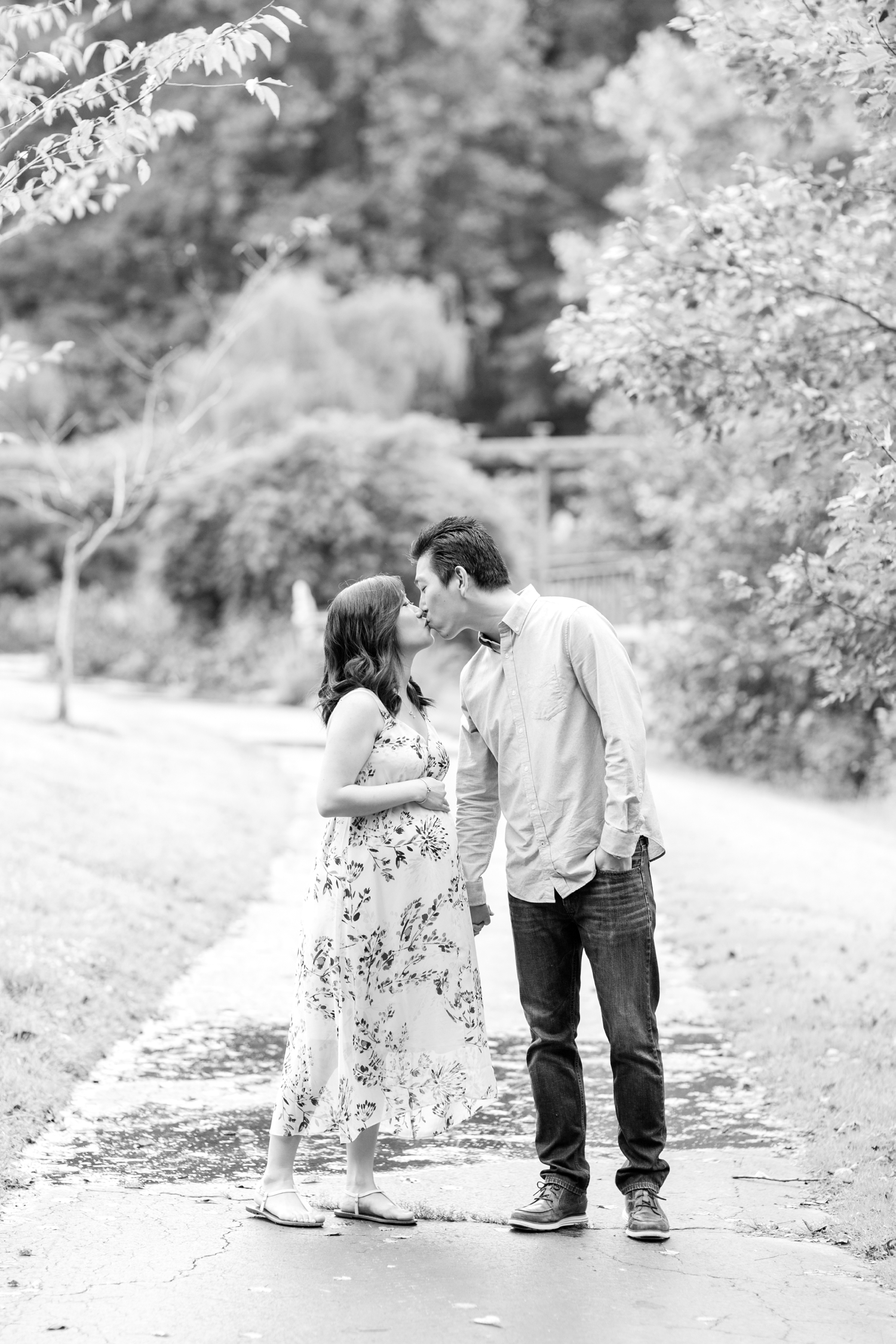 Elyse & Bryan Maternity-18_Meadowlark-Botanical-Gardens-maternity-Virginia-Maryland-maternity-photographer-anna-grace-photography-photo.jpg