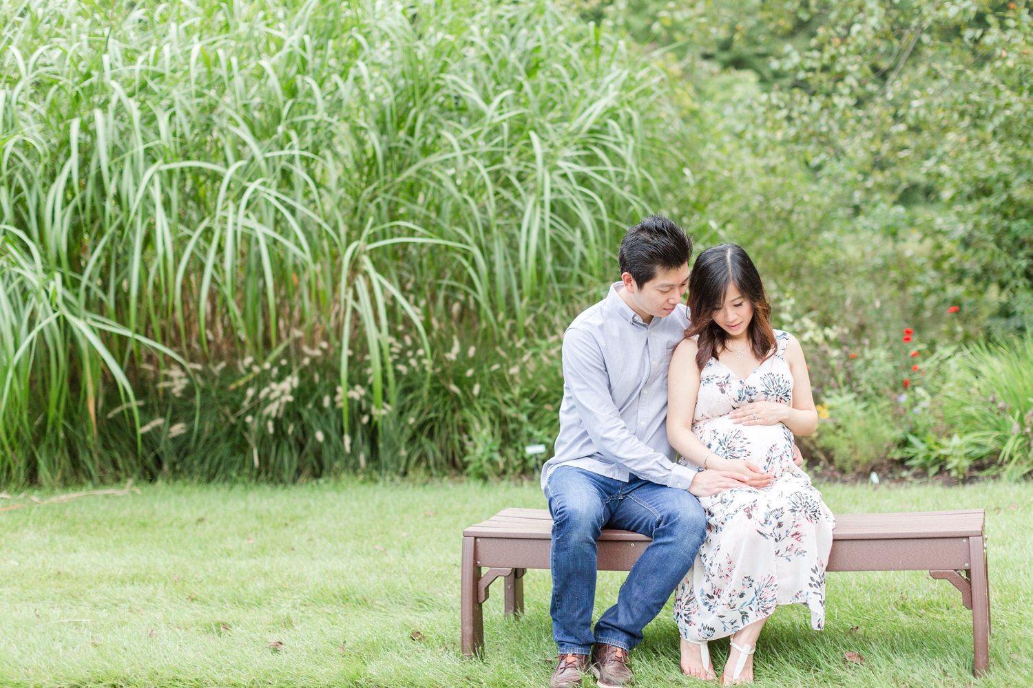 Elyse & Bryan Maternity-200_Meadowlark-Botanical-Gardens-maternity-Virginia-Maryland-maternity-photographer-anna-grace-photography-photo.jpg