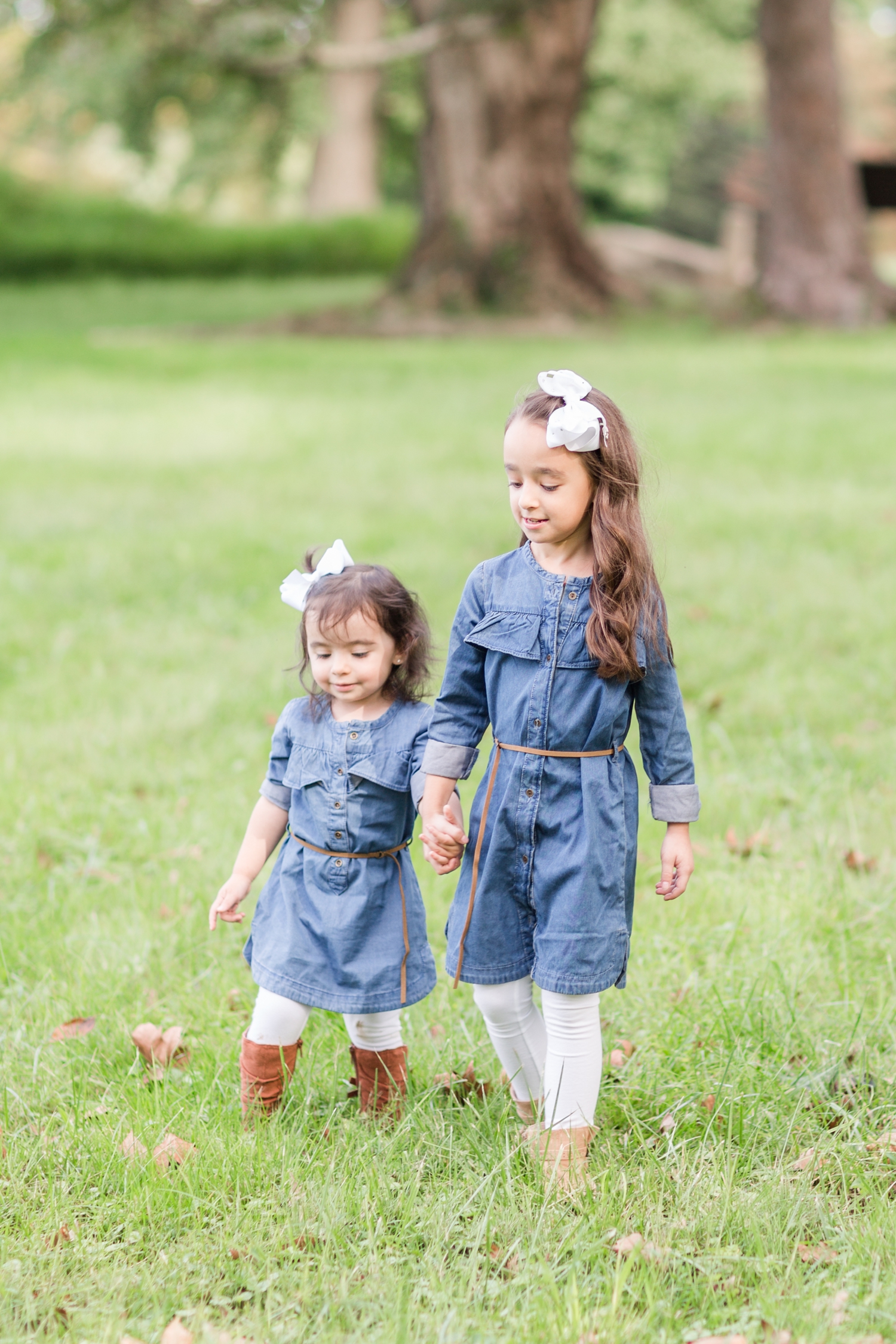 GHOBADI-KRUEGER FAMILY 2018-4_Hampton-National-Historic-Site-Family-Photographer-anna-grace-photography-photo.jpg