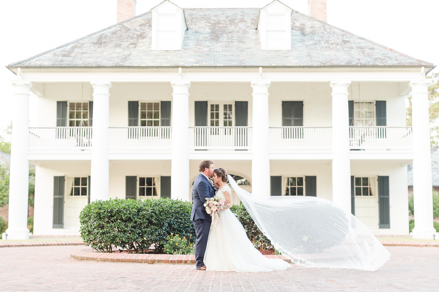 Bertrand WEDDING HIGHLIGHTS-430_Maryland-Virginia-Wedding-Photographer-Behind-The-Scenes-anna-grace-photography-photo.jpg