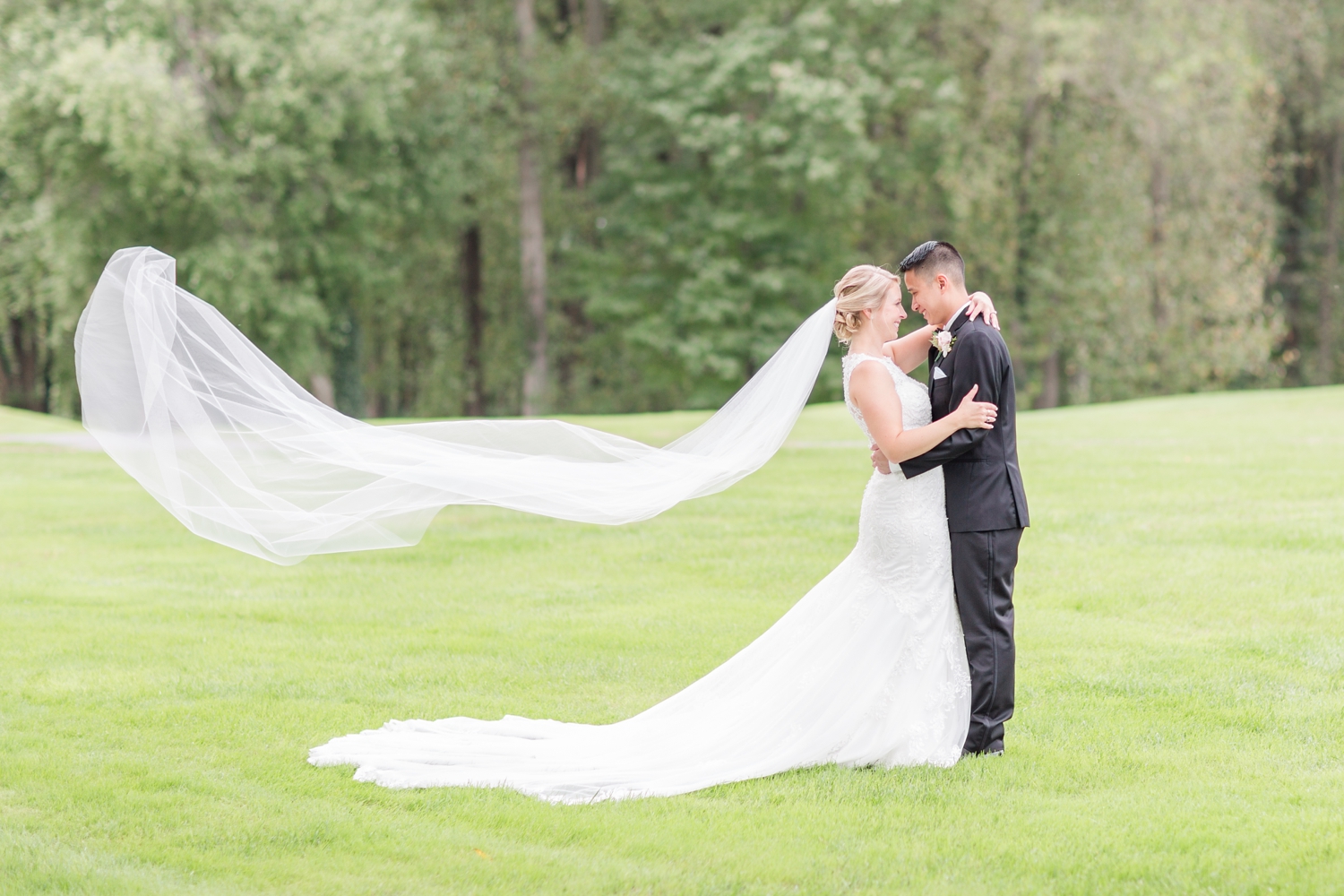WONG WEDDING HIGHLIGHTS-216_Maryland-Virginia-Wedding-Photographer-Behind-The-Scenes-anna-grace-photography-photo.jpg