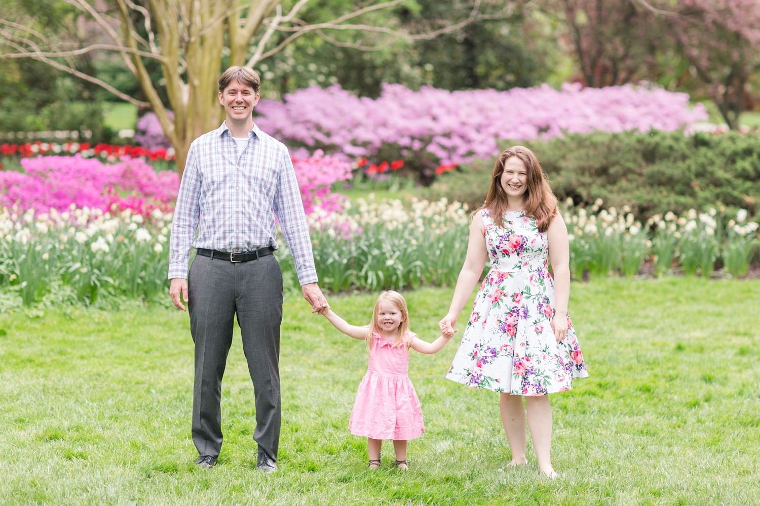  See more from the   Weaver’s family session at Sherwood Gardens here  ! 