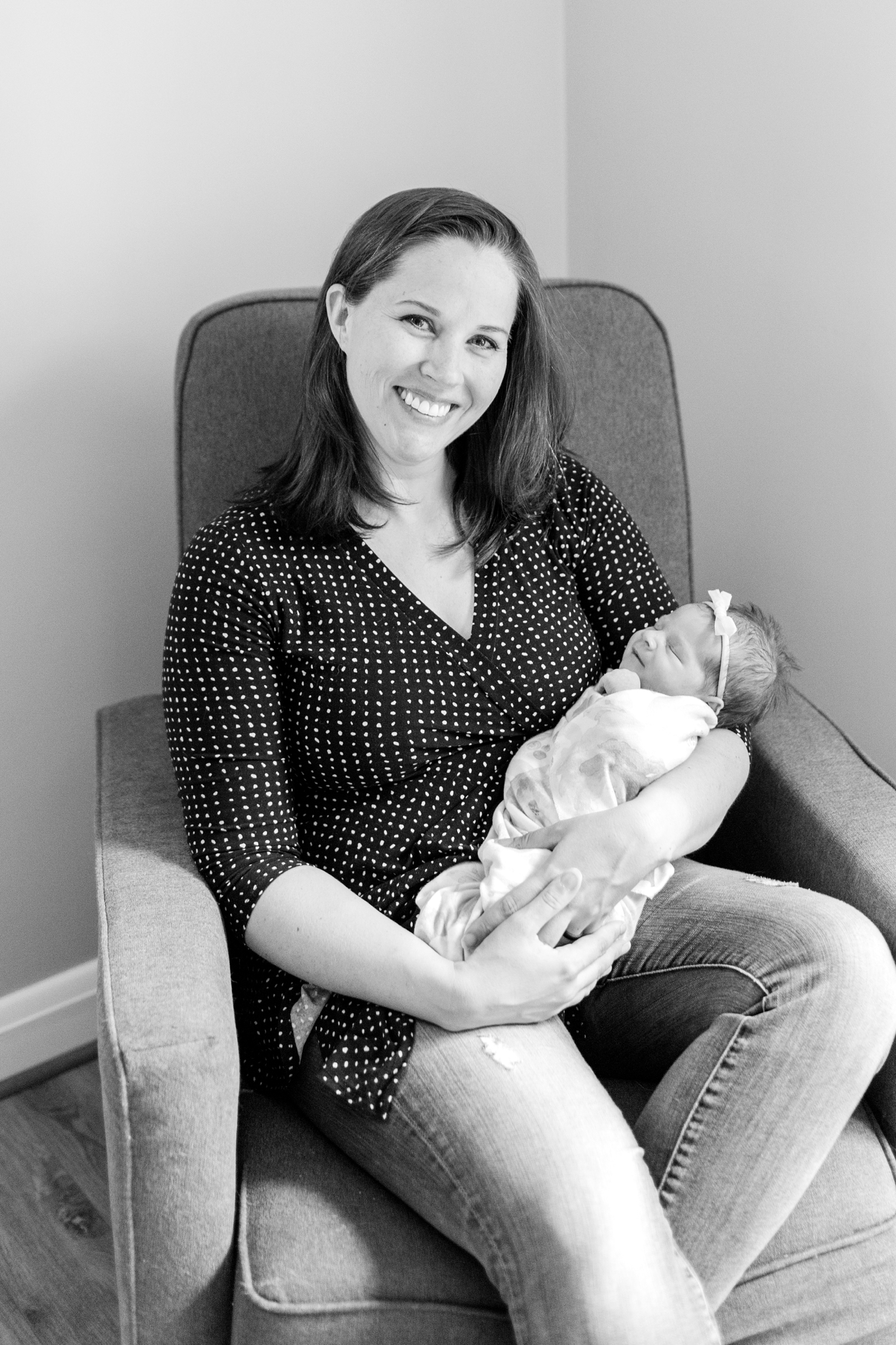 Berkstresser Newborn-29_Baltimore-Newborn-Photography-Maryland-newborn-family-photographer-anna-grace-photography-photo.jpg