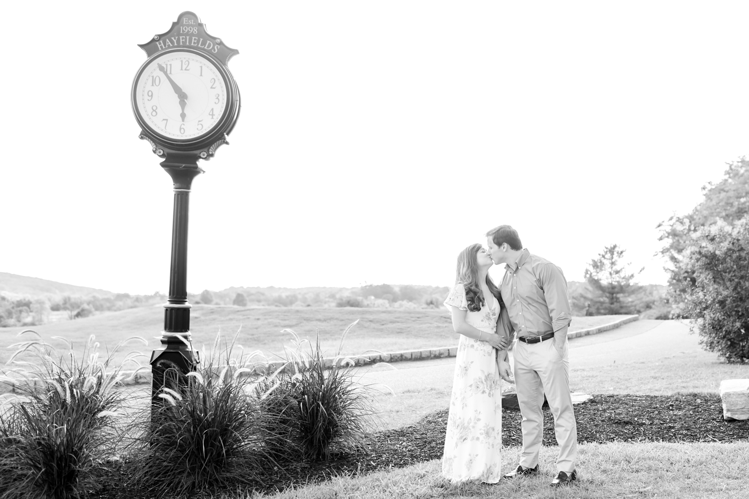 Jennifer & William Engagement-32_Hayfields-Country-Club-Engagement-Maryland-wedding-photographer-anna-grace-photography-photo.jpg