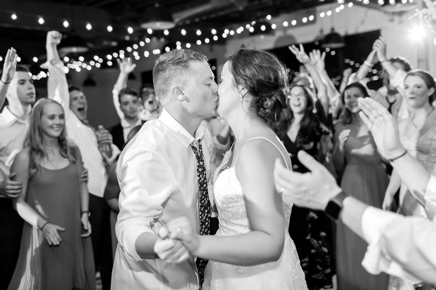 RITTLER WEDDING HIGHLIGHTS-375_Accelerator-Space-Baltimore-Maryland-wedding-photographer-anna-grace-photography-photo.jpg