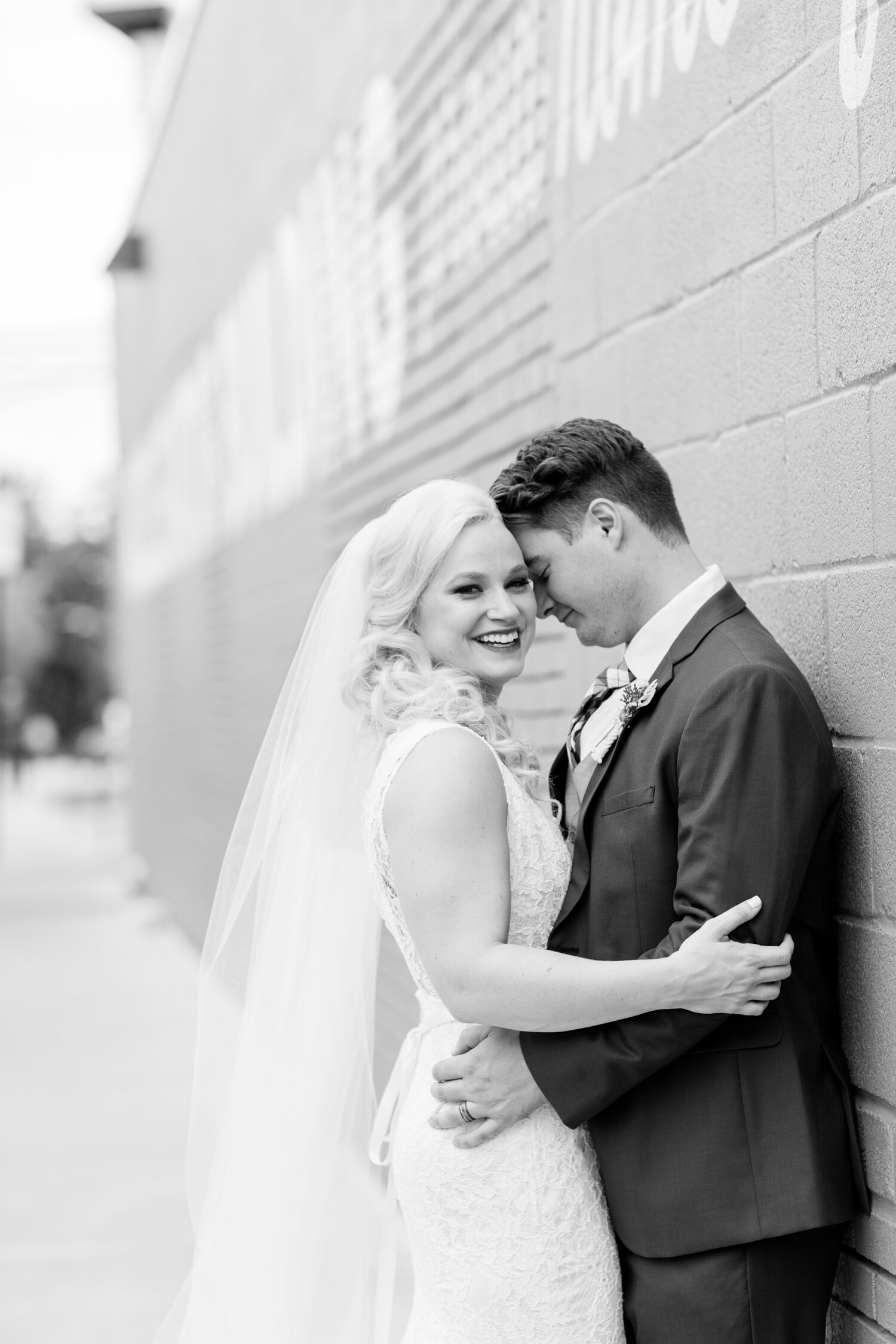 HARVEY WEDDING HIGHLIGHTS-287_Accelerator-Space-Baltimore-Maryland-wedding-photography-anna-grace-photography-photo.jpg
