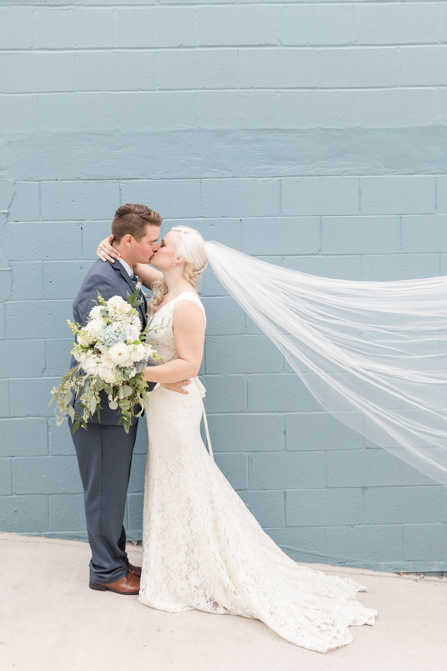 HARVEY WEDDING HIGHLIGHTS-301_Accelerator-Space-Baltimore-Maryland-wedding-photography-anna-grace-photography-photo.jpg