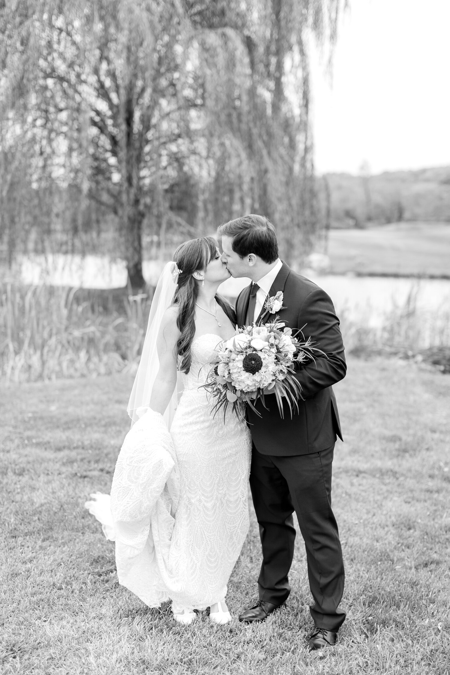 Morse WEDDING HIGHLIGHTS-189_Hayfields-Country-Club-Maryland-wedding-photography-anna-grace-photography-photo.jpg