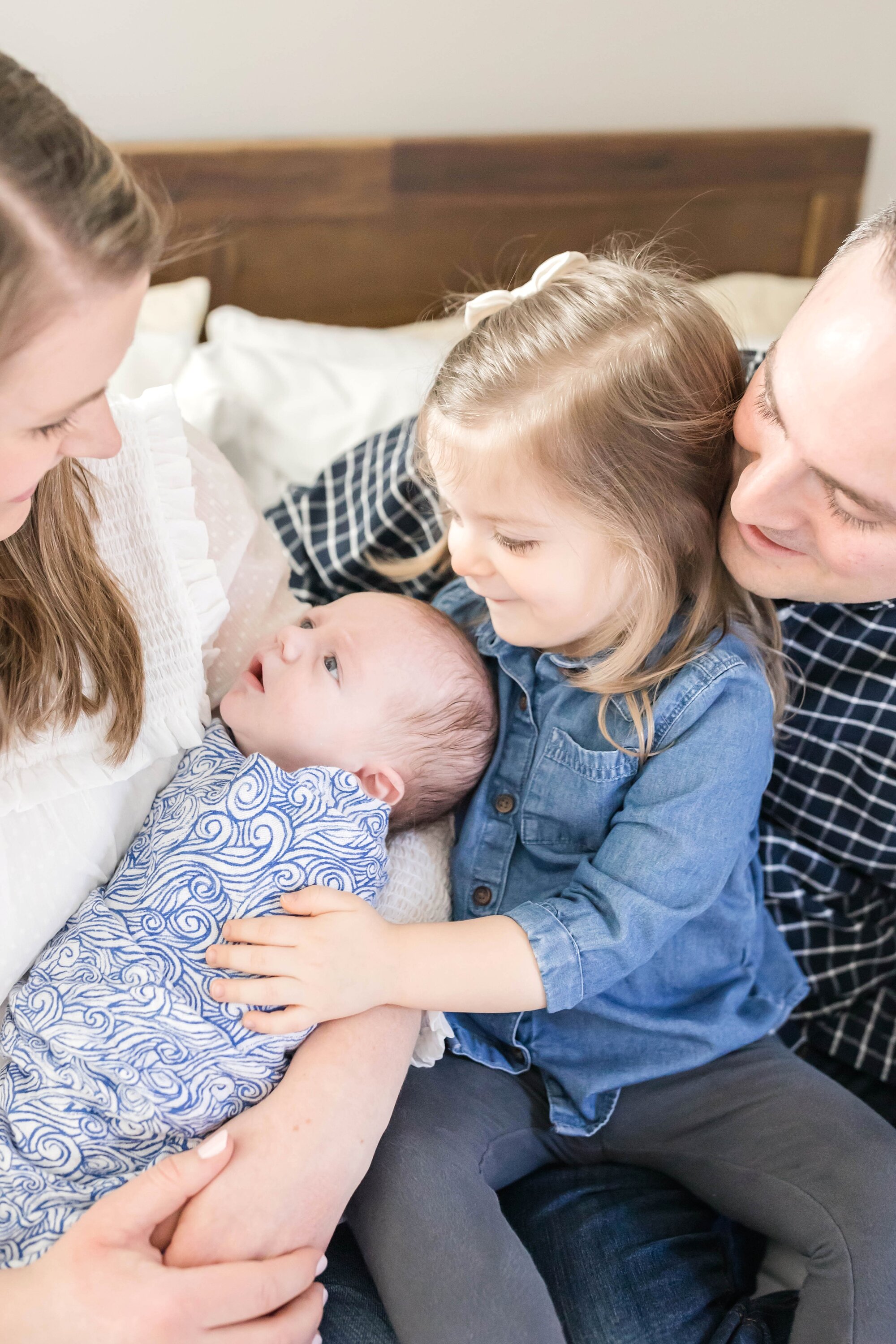 Miano Newborn 2020-27_Maryland-Virginia-Newborn-Photographer-anna-grace-photography.jpg