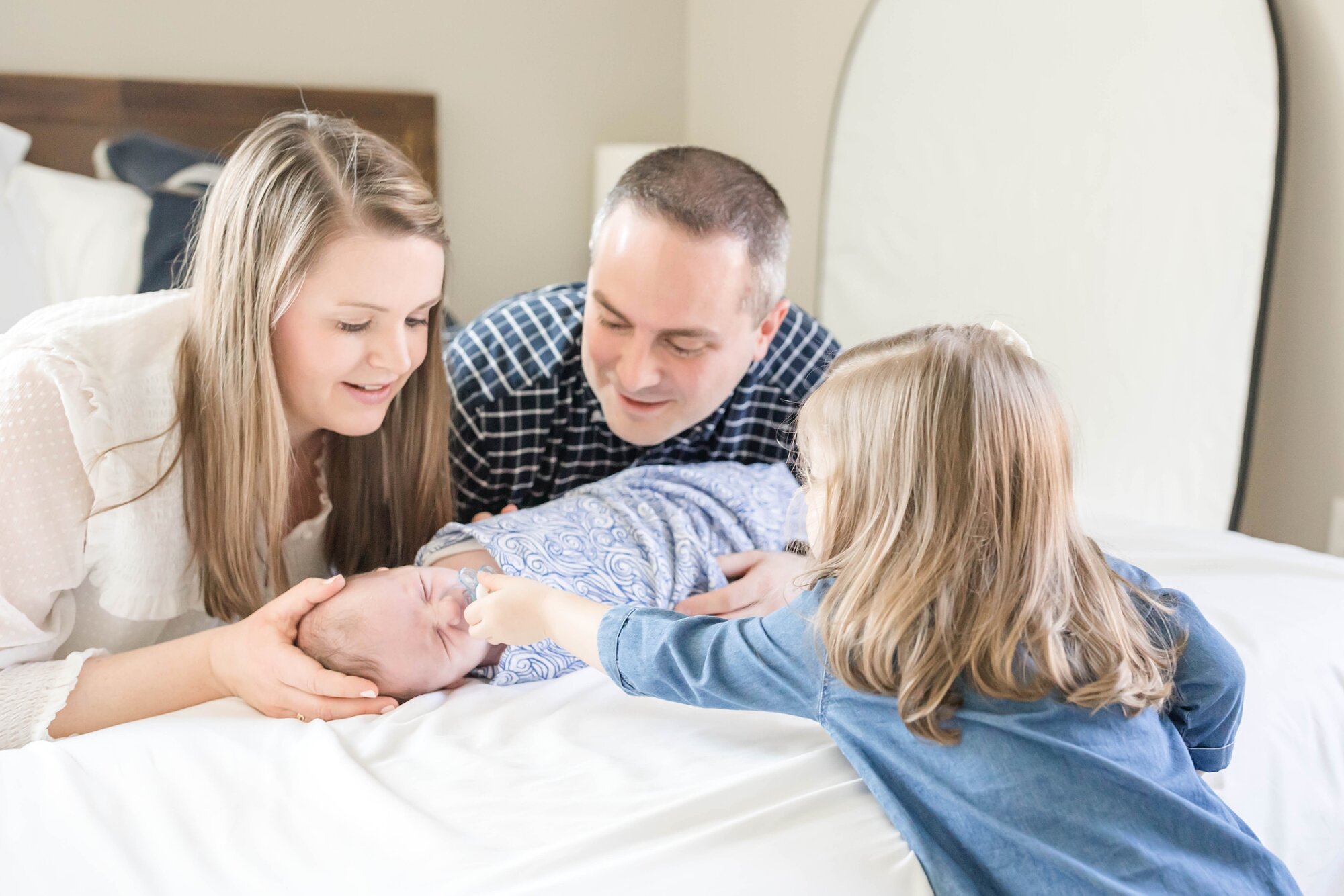 Miano Newborn 2020-44_Maryland-Virginia-Newborn-Photographer-anna-grace-photography.jpg