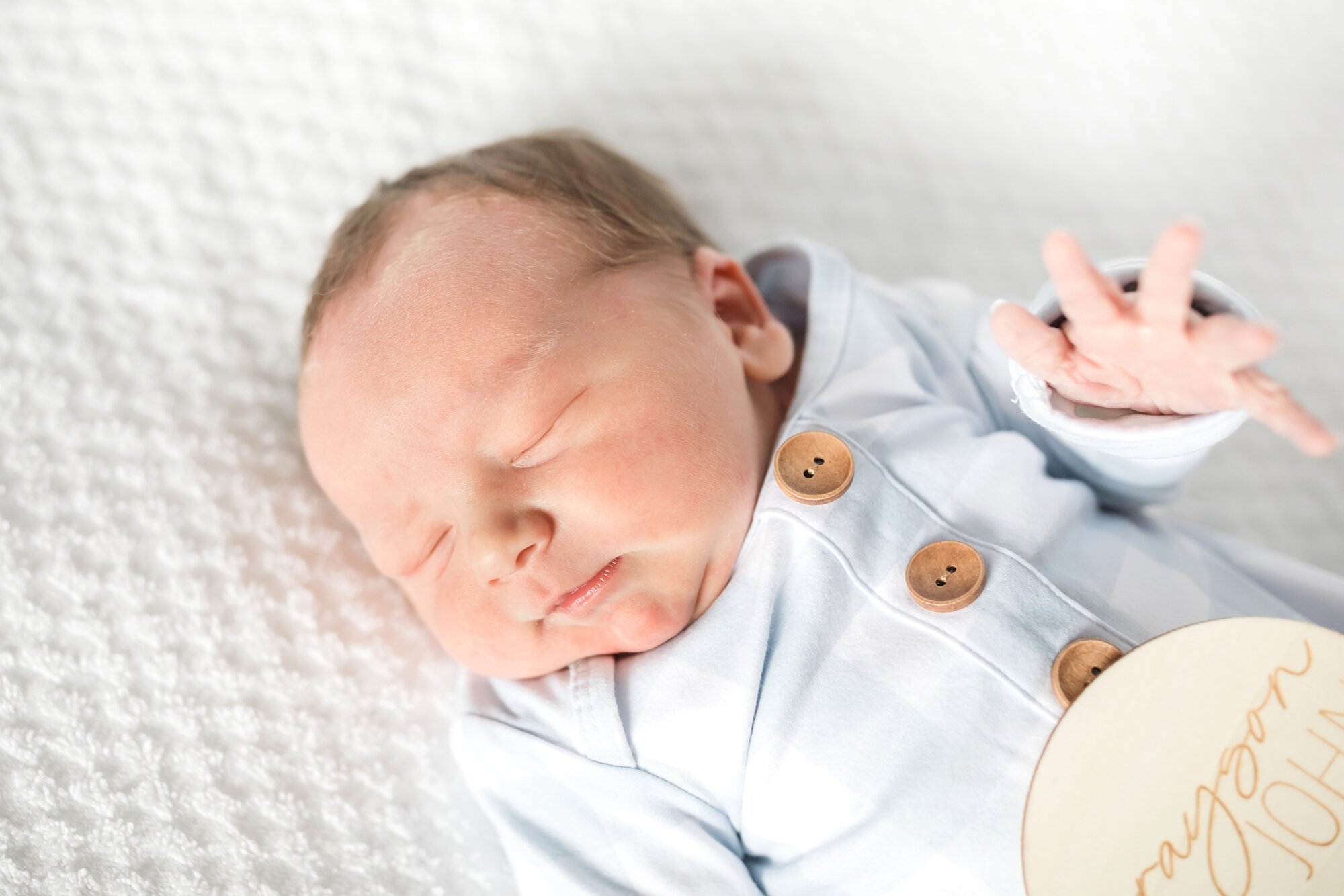 Grayson Newborn-7_Maryland-newborn-photographer-anna-grace-photography.jpg