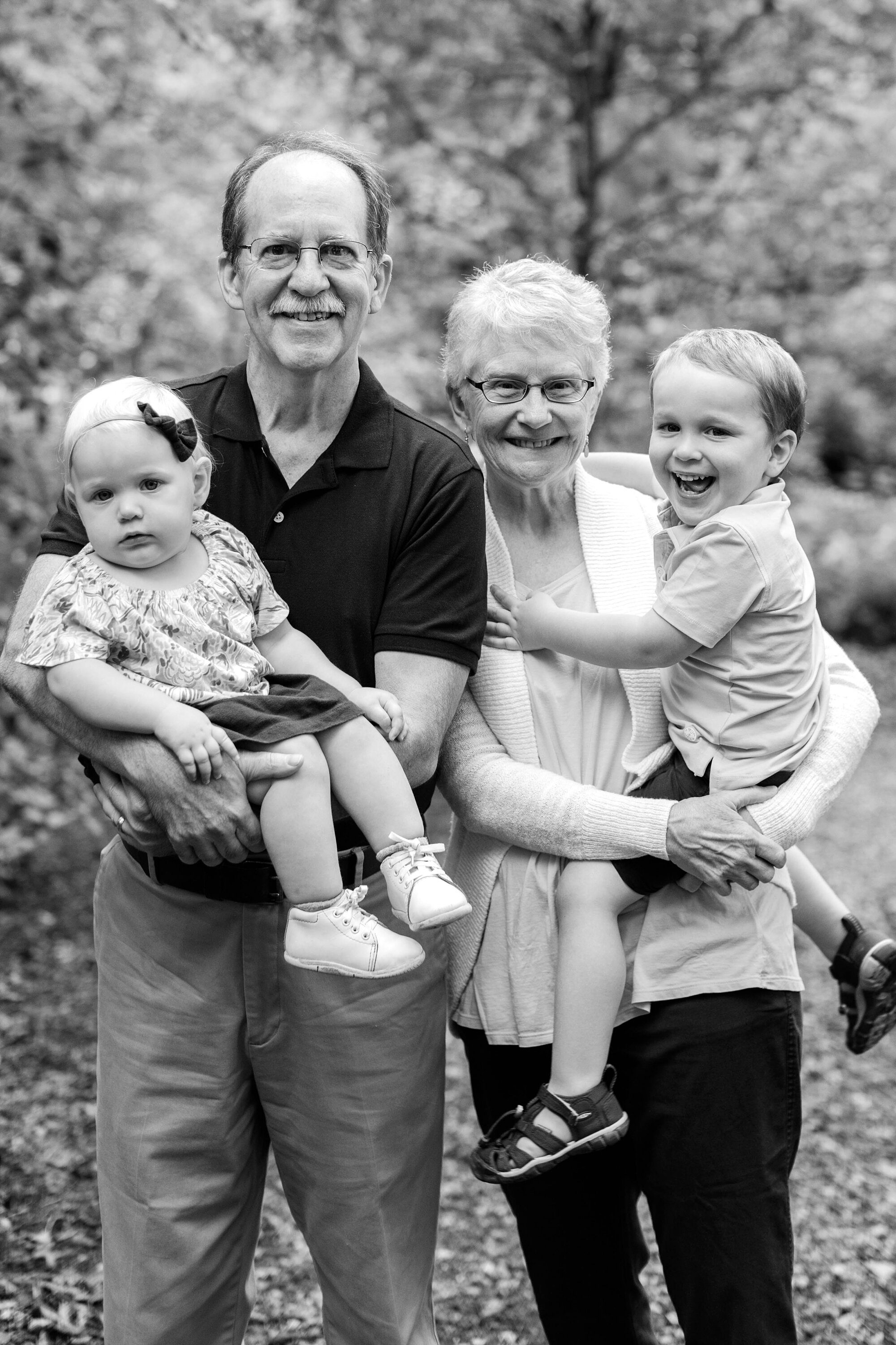 Foy Family 2020-15_Brookeside-Gardens-Maryland-Virginia-family-photographer-anna-grace-photography.jpg
