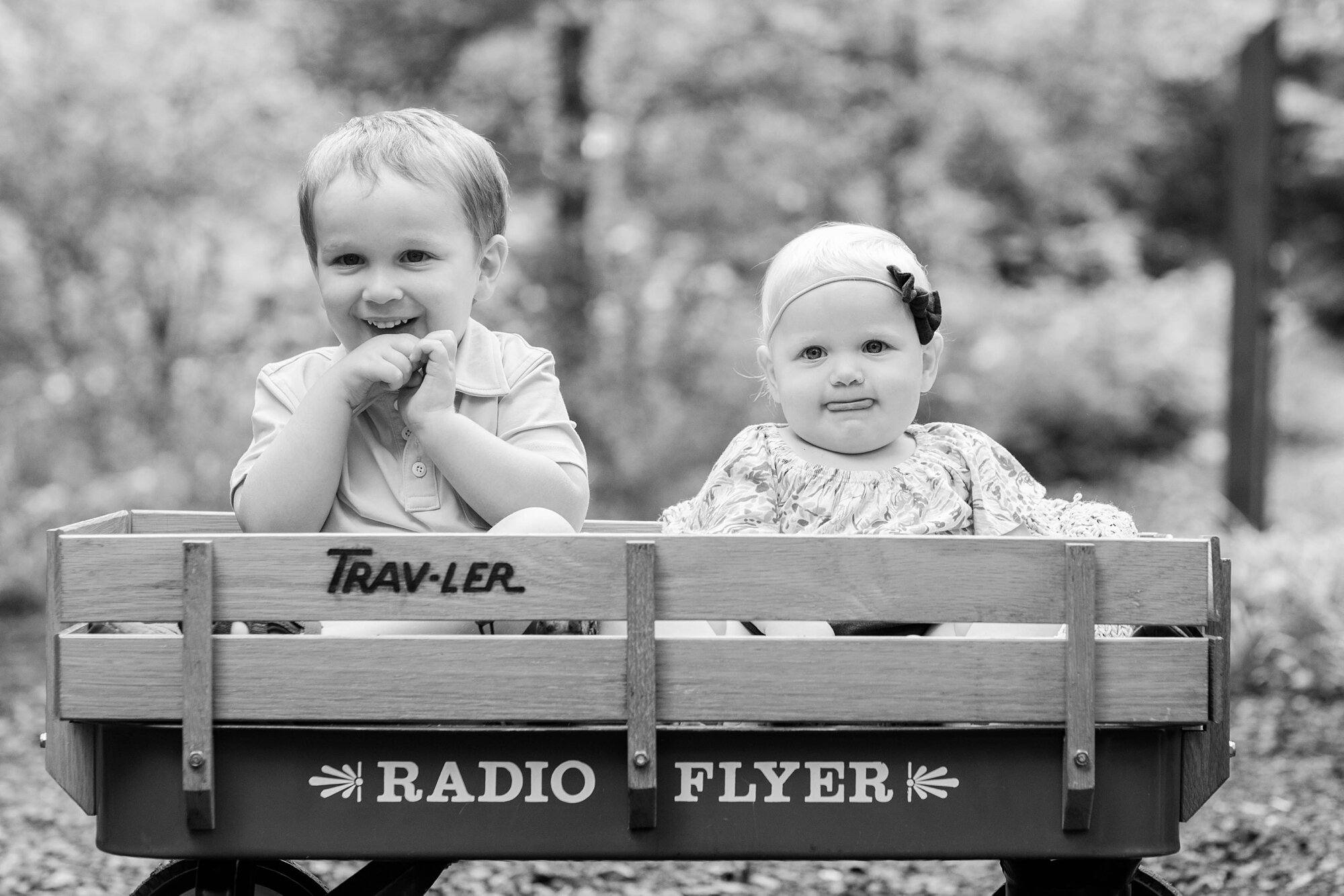 Foy Family 2020-39_Brookeside-Gardens-Maryland-Virginia-family-photographer-anna-grace-photography.jpg