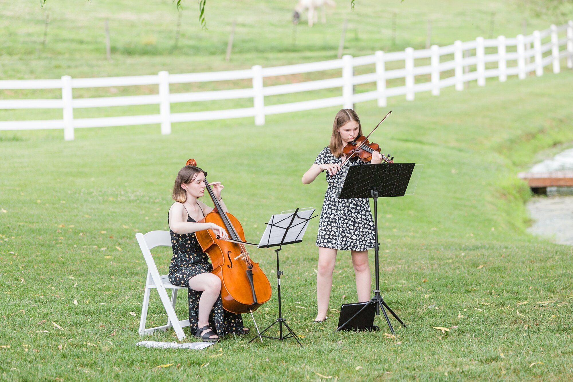 Burke Wedding Highlights-72_Maryland-wedding-photographer-pond-view-farm-anna-grace-photography.jpg