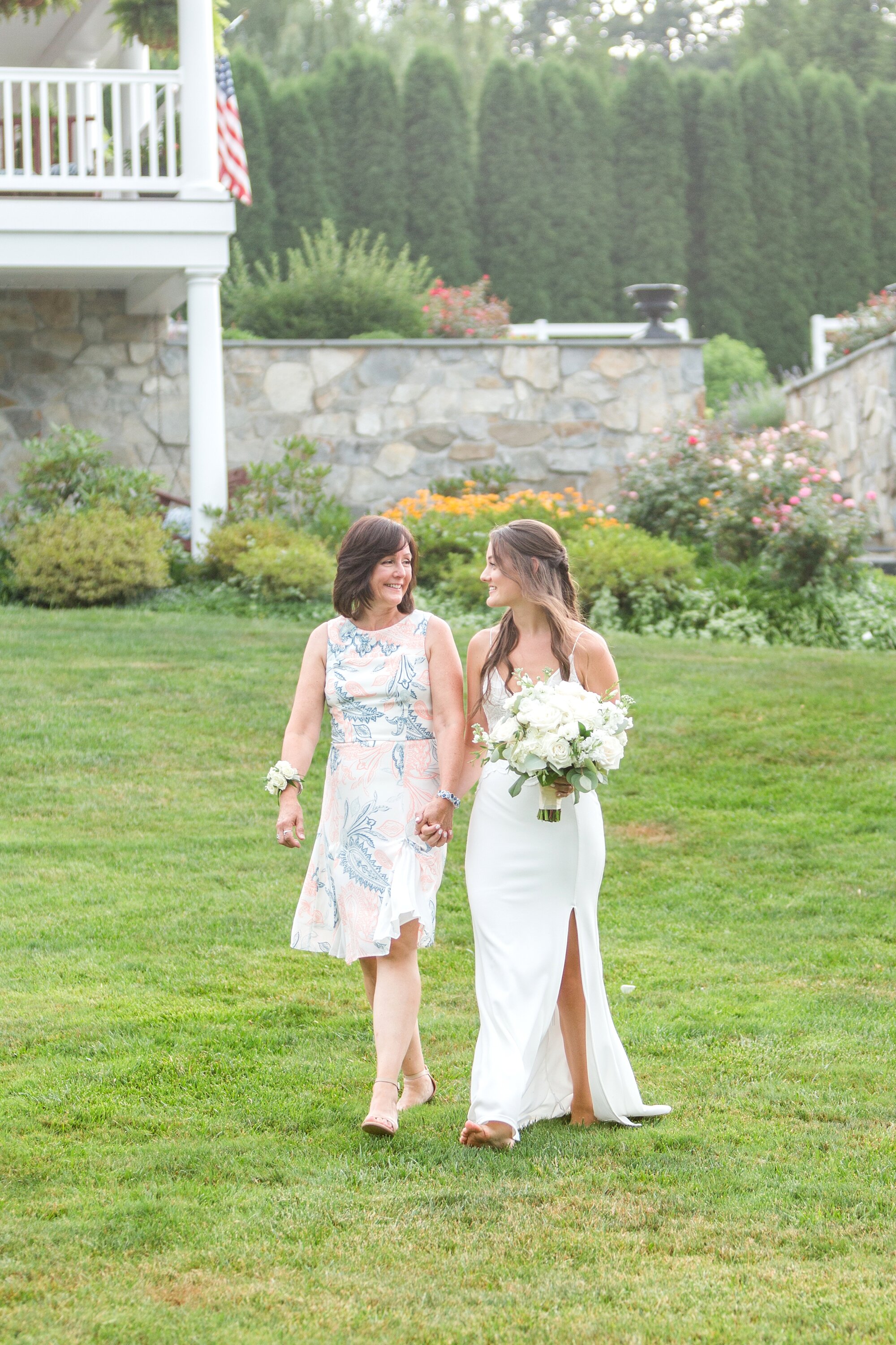 Burke Wedding Highlights-73_Maryland-wedding-photographer-pond-view-farm-anna-grace-photography.jpg