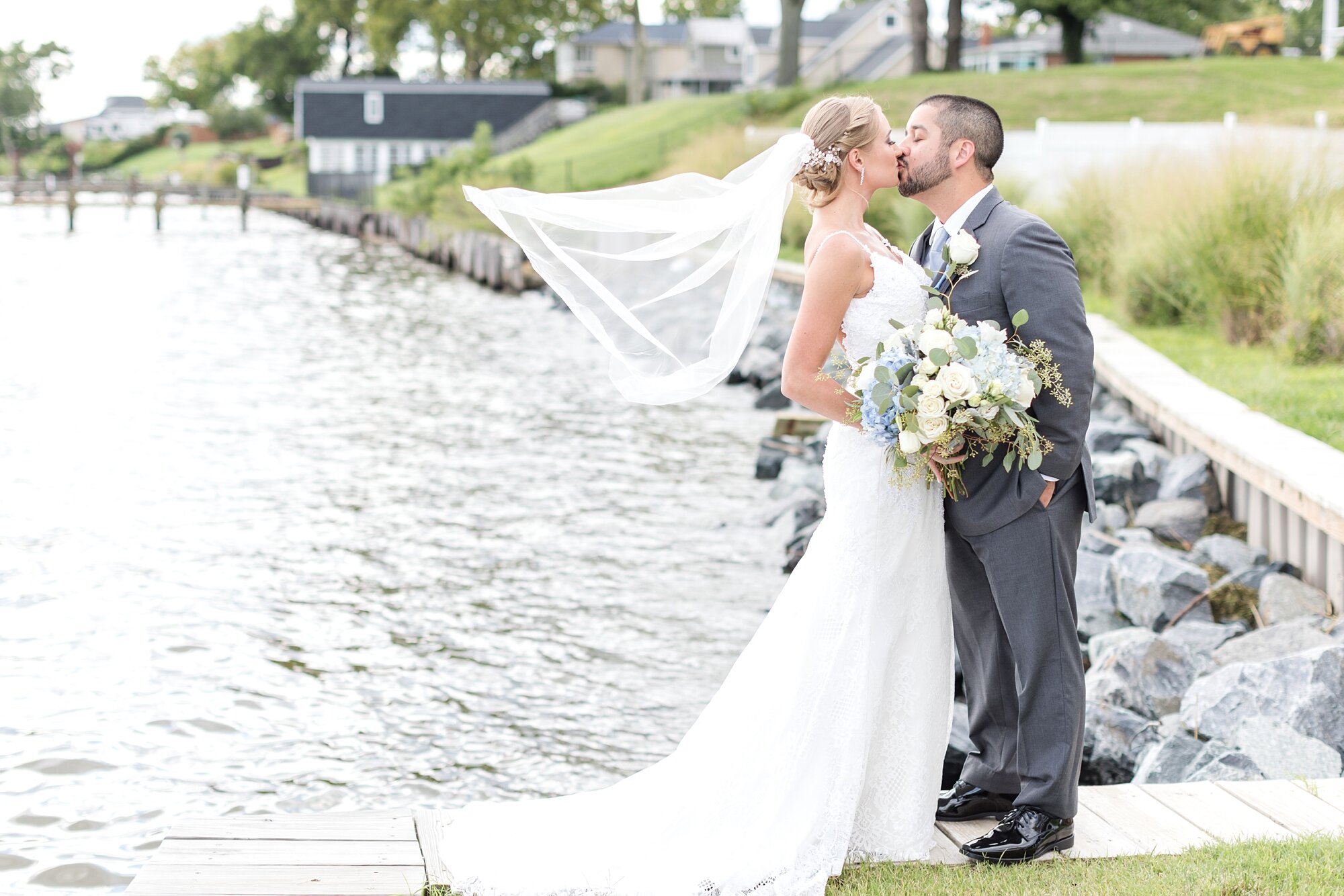 Rivera Wedding Highlights-109_Herrington-on-the-Bay-Maryland-wedding-photographer-anna-grace-photography.jpg