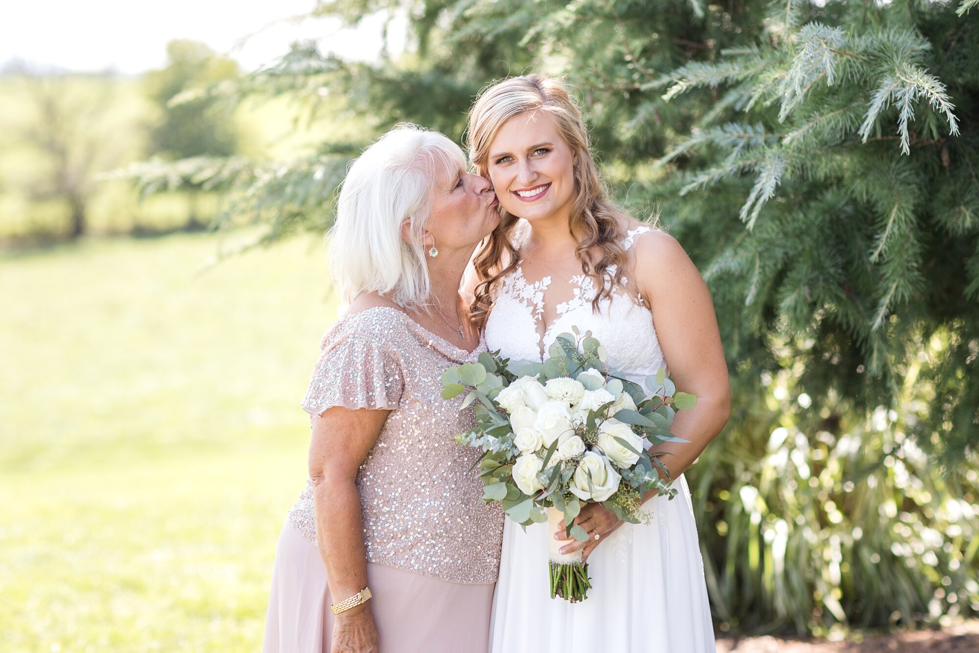 Williams Wedding Highlights-104_Lake-at-Cedar-Hill-wedding--Virginia-photographer-anna-grace-photography.jpg